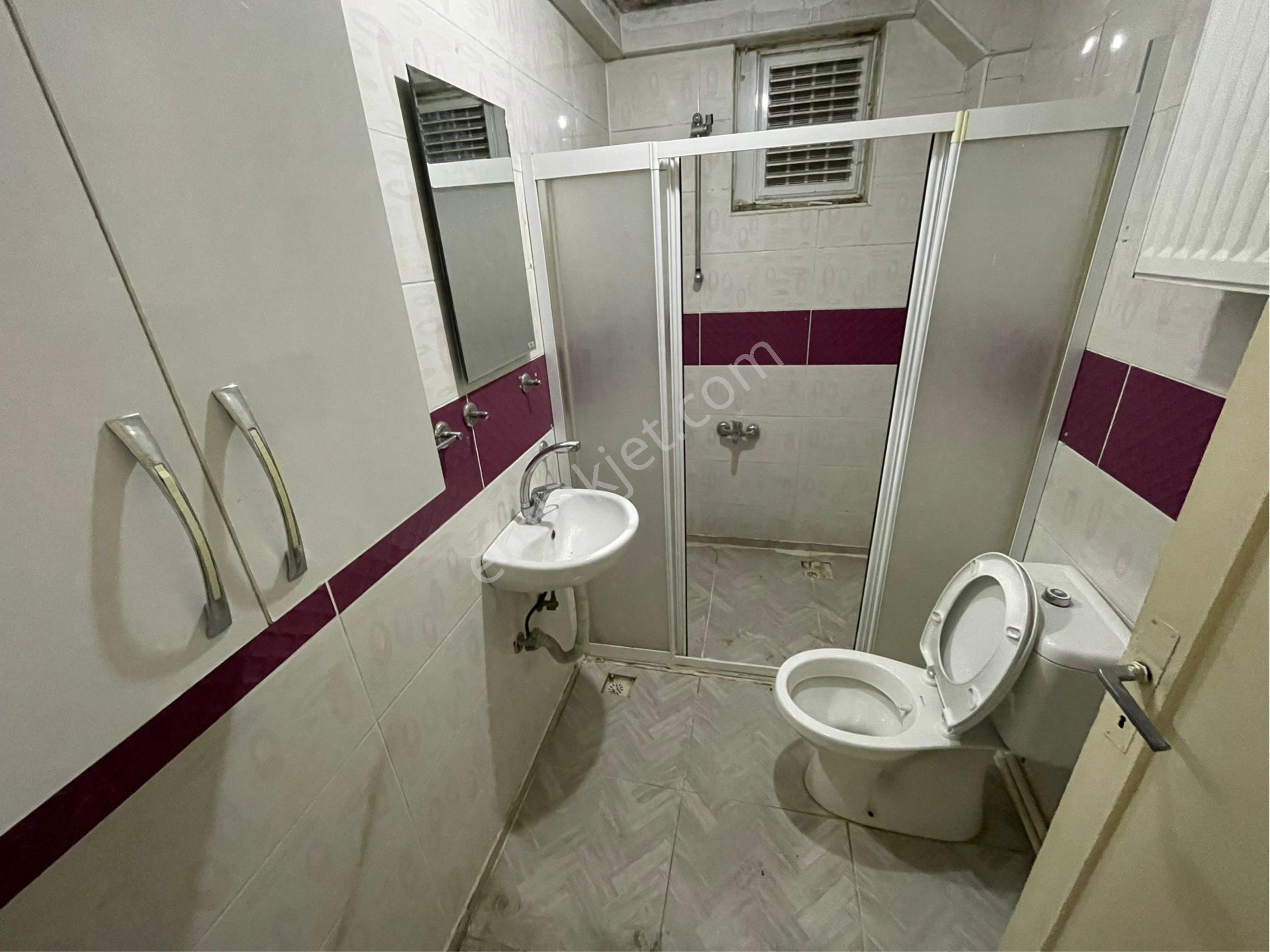 Mert Emlak27den Akyol Mahallesinde Satılık 2+1 İskanlı Mesken Tapu Daire - Görsel 6