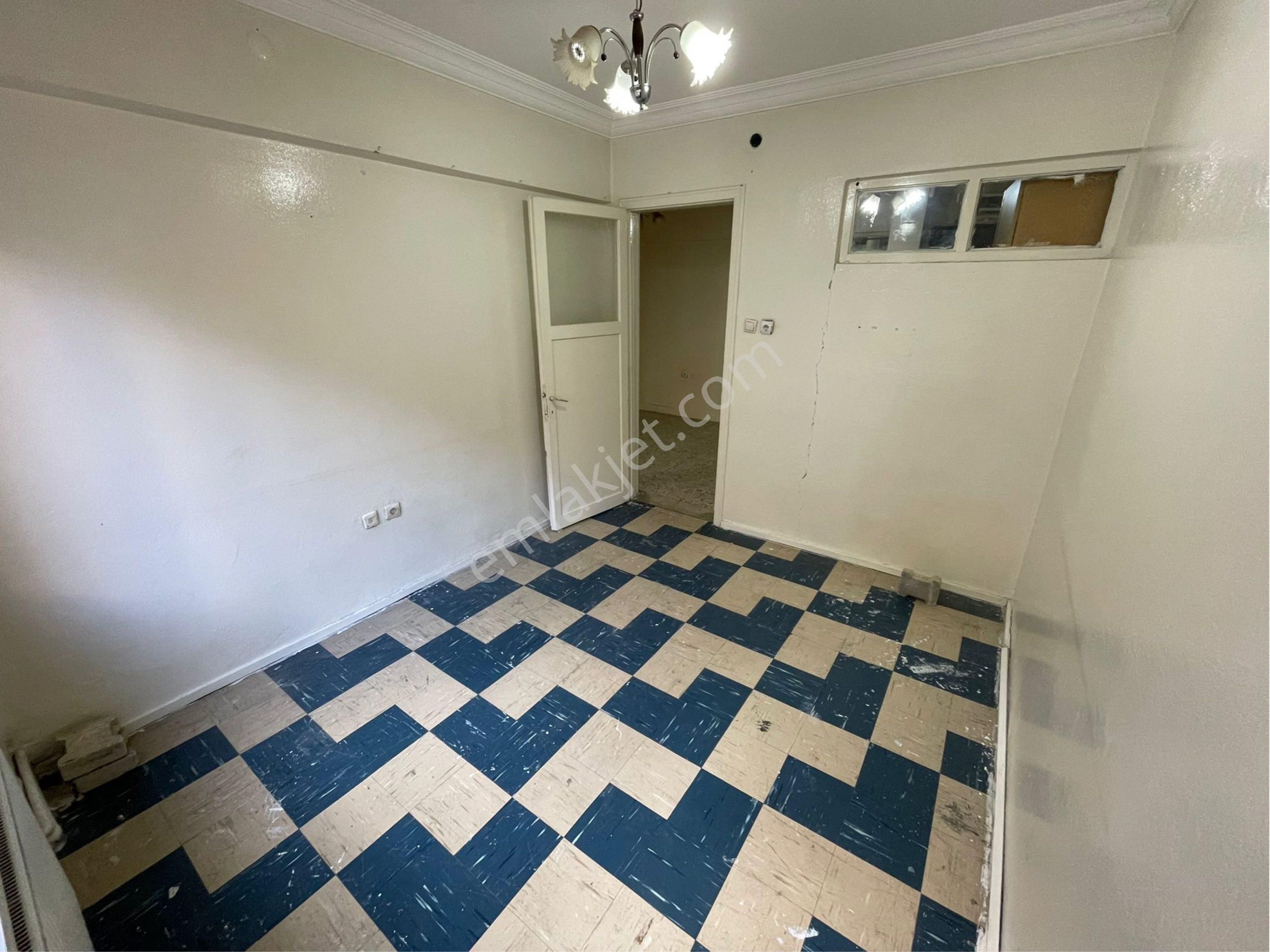 Mert Emlak27den Akyol Mahallesinde Satılık 2+1 İskanlı Mesken Tapu Daire - Görsel 4