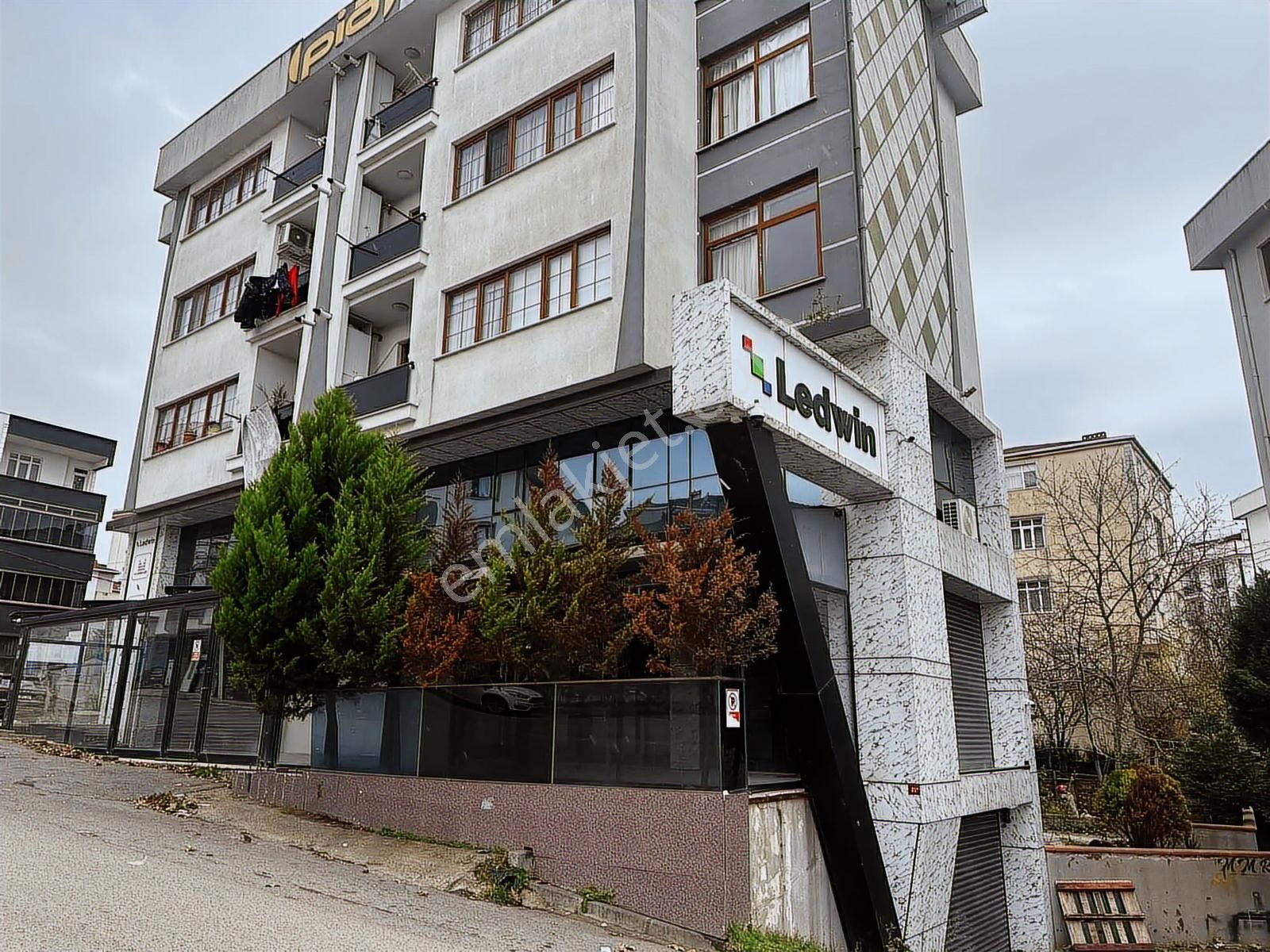 Tuzla Aydınlı Kiralık 400 M2 3 Katlı Dükkan - Görsel 5