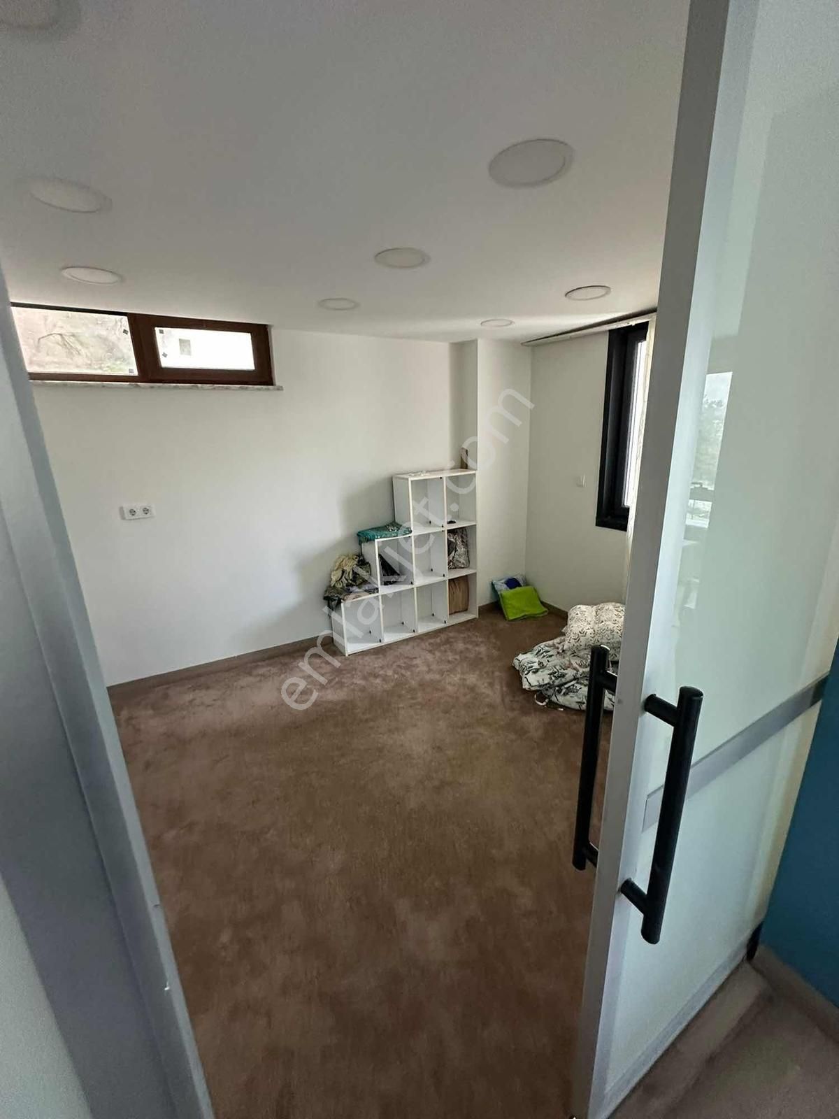 Tuzla Aydınlı Kiralık 400 M2 3 Katlı Dükkan - Görsel 17