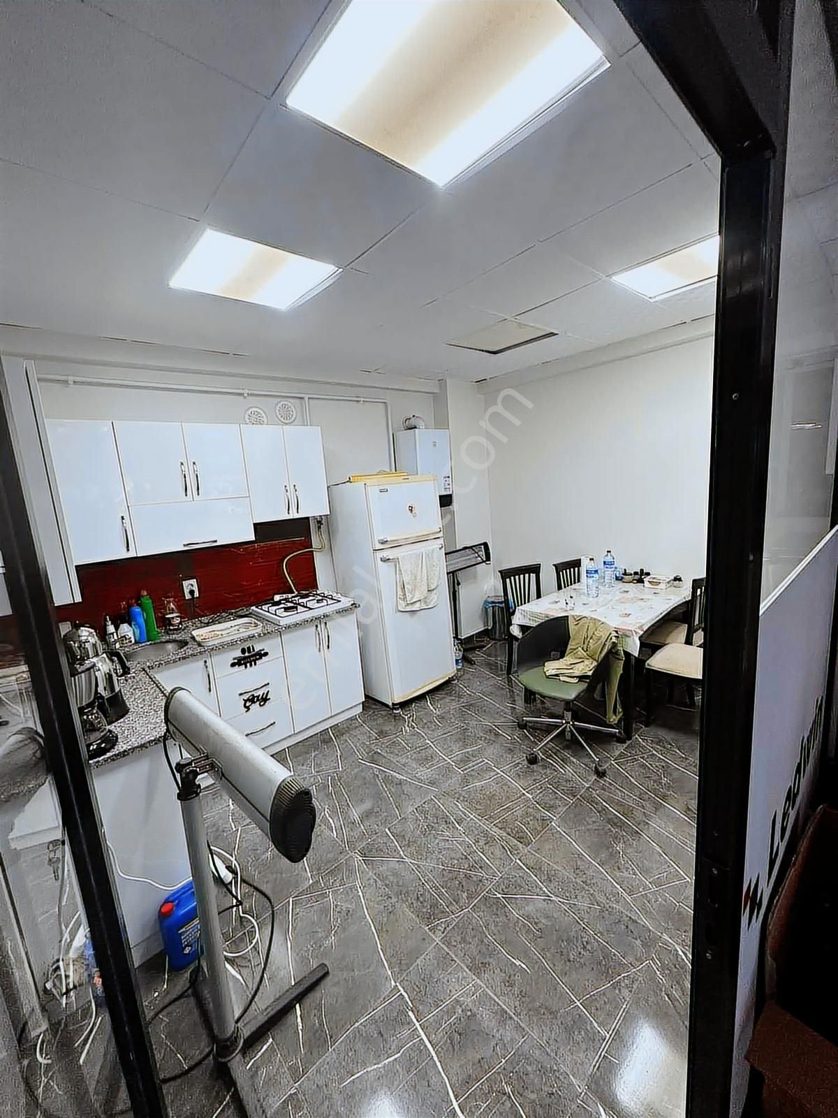 Tuzla Aydınlı Kiralık 400 M2 3 Katlı Dükkan - Görsel 31