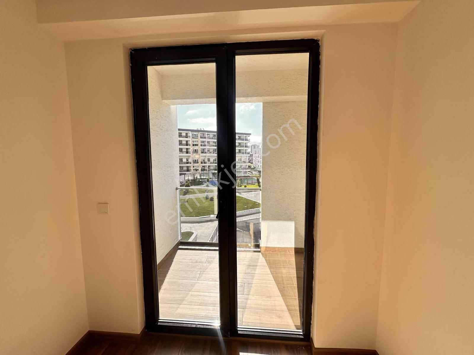 Tuzla Aydınlı Fgm Yapı Gloria Sitesi Satılık 2+1 Daire - Görsel 14