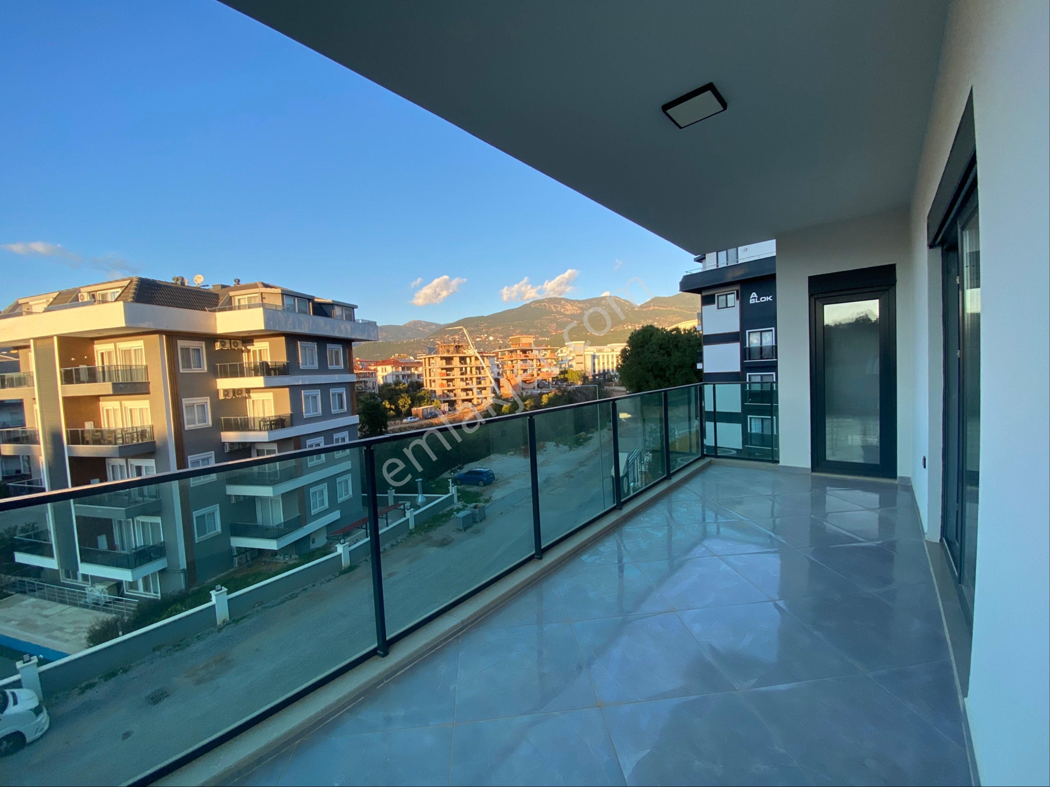 Alanya Oba'da Merkezi Konumda, Havuzlu Sitede Masrafsız 2+1 - Görsel 19