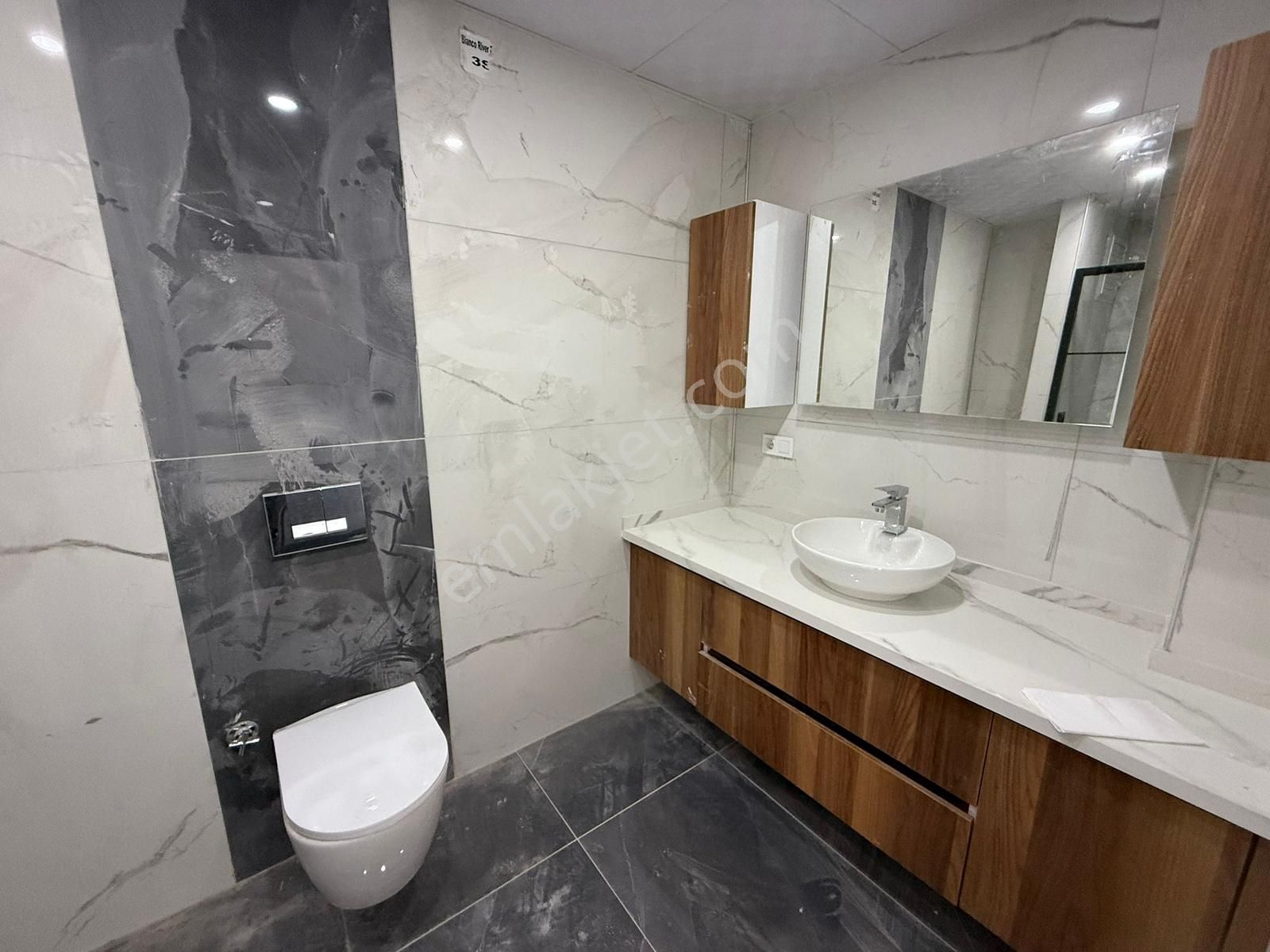 Turyaptan İzsiz Towersda Giriş Kat Havuz Cephe 2+1 Kiralık Daire - Görsel 9