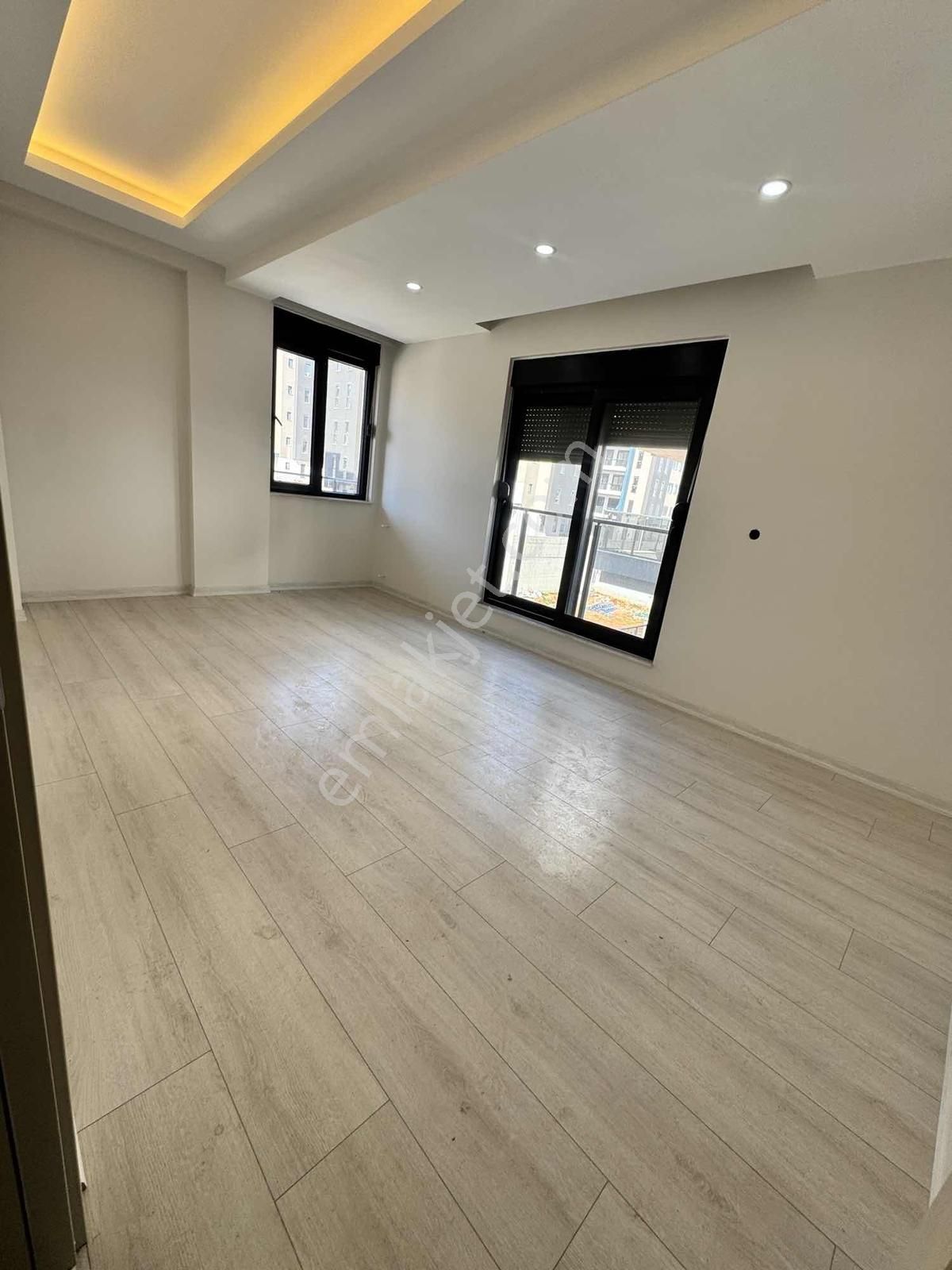 Fevzi Çakmak Tramvaya Yüreme Mesafesi 2+1 Satılık Daiere - Görsel 3