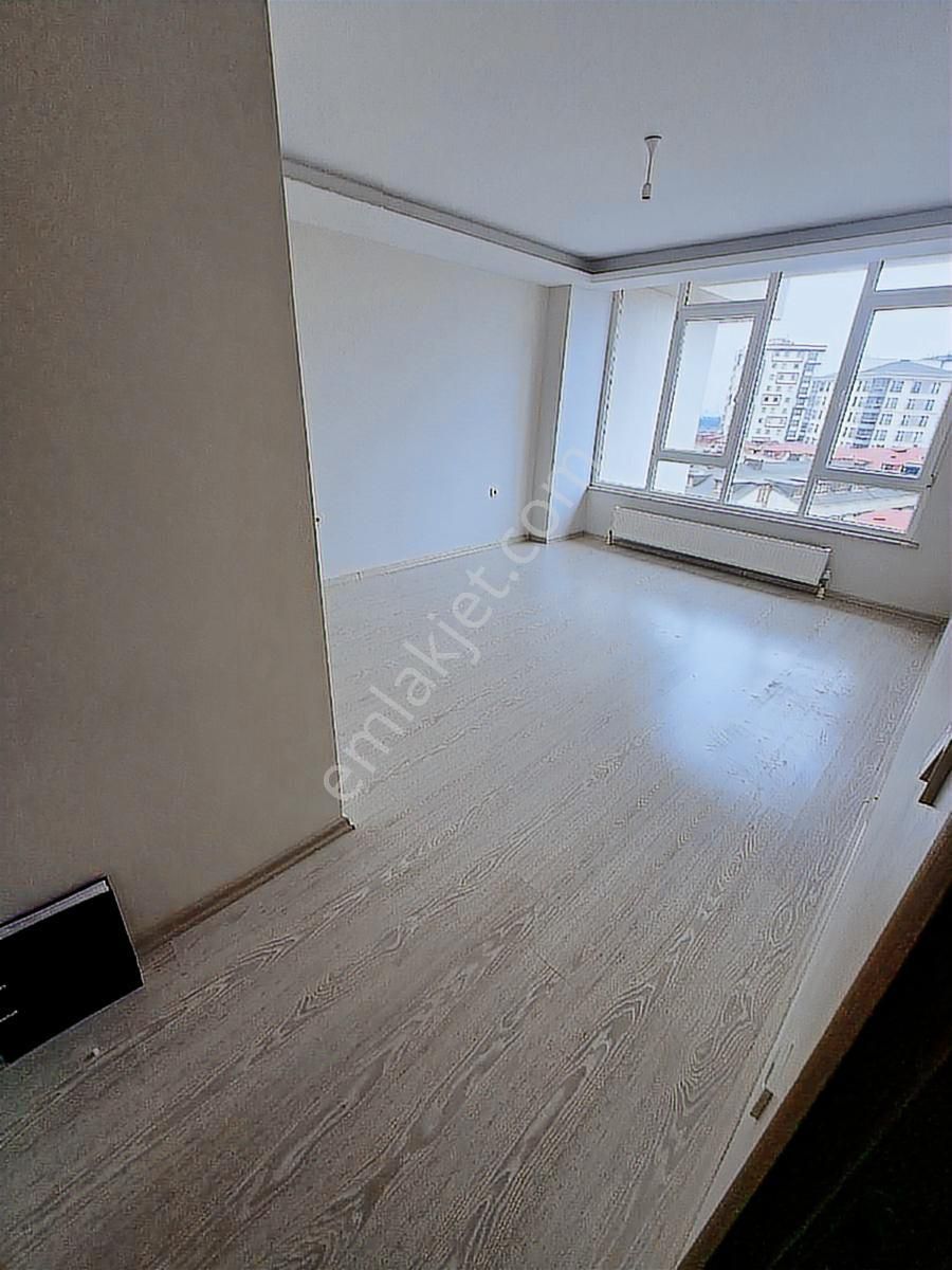 Betül Emlak'tan Eski Habiblerde Site İcinde Luks Kiralık 3+1 - Görsel 3