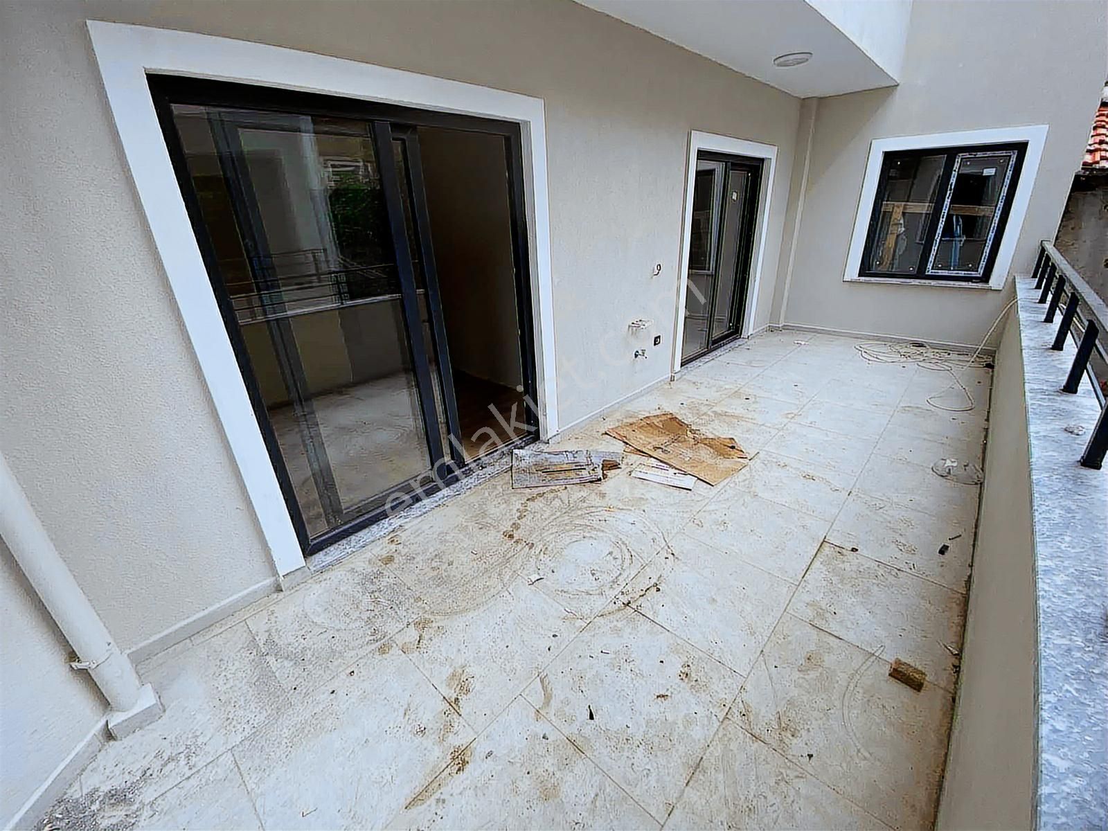 ꔪyalçından ▀tuzcumuratta Kapalı Otoparklı Sıfır Geniş 1+1daire - Görsel 11