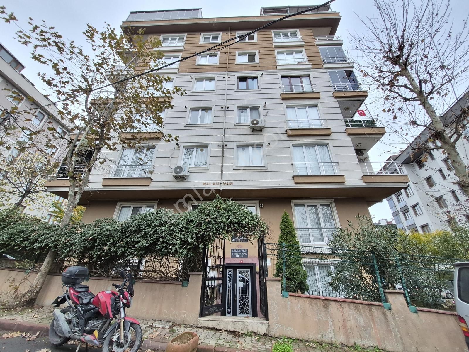 Sancaktepe Kızılay Caddesinde 3+1 Satılık Dubleks Daire