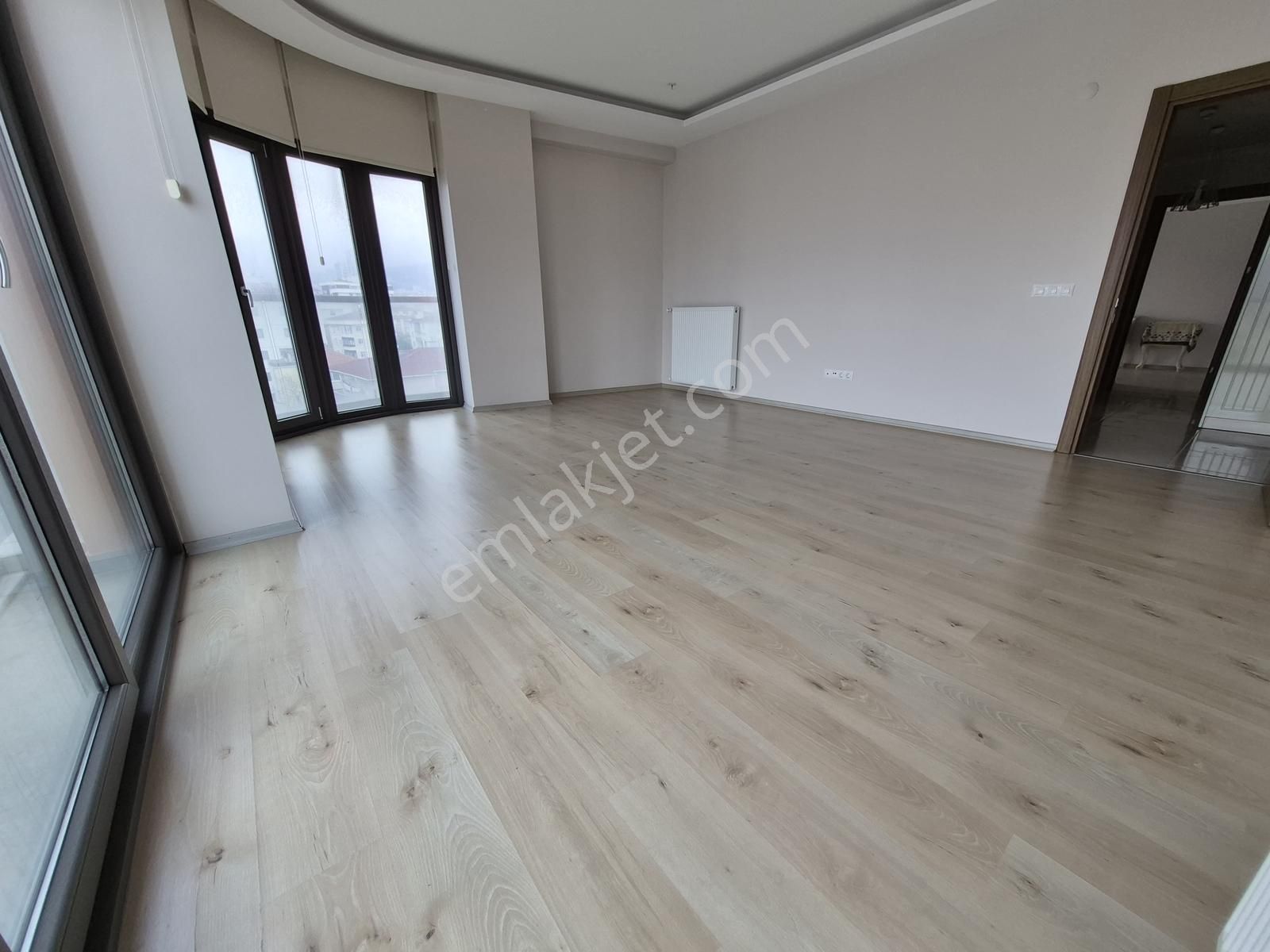 Kartal Park34 Sitesinde 3+1 Satılık Geniş Boş Daire - Görsel 23