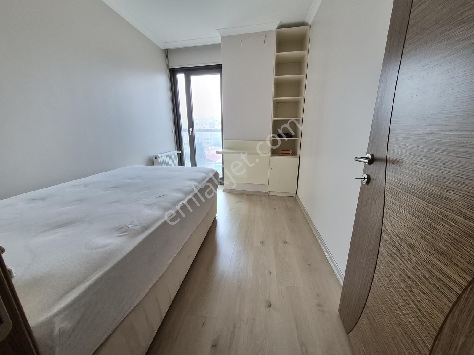 Kartal Park34 Sitesinde 3+1 Satılık Geniş Boş Daire - Görsel 2