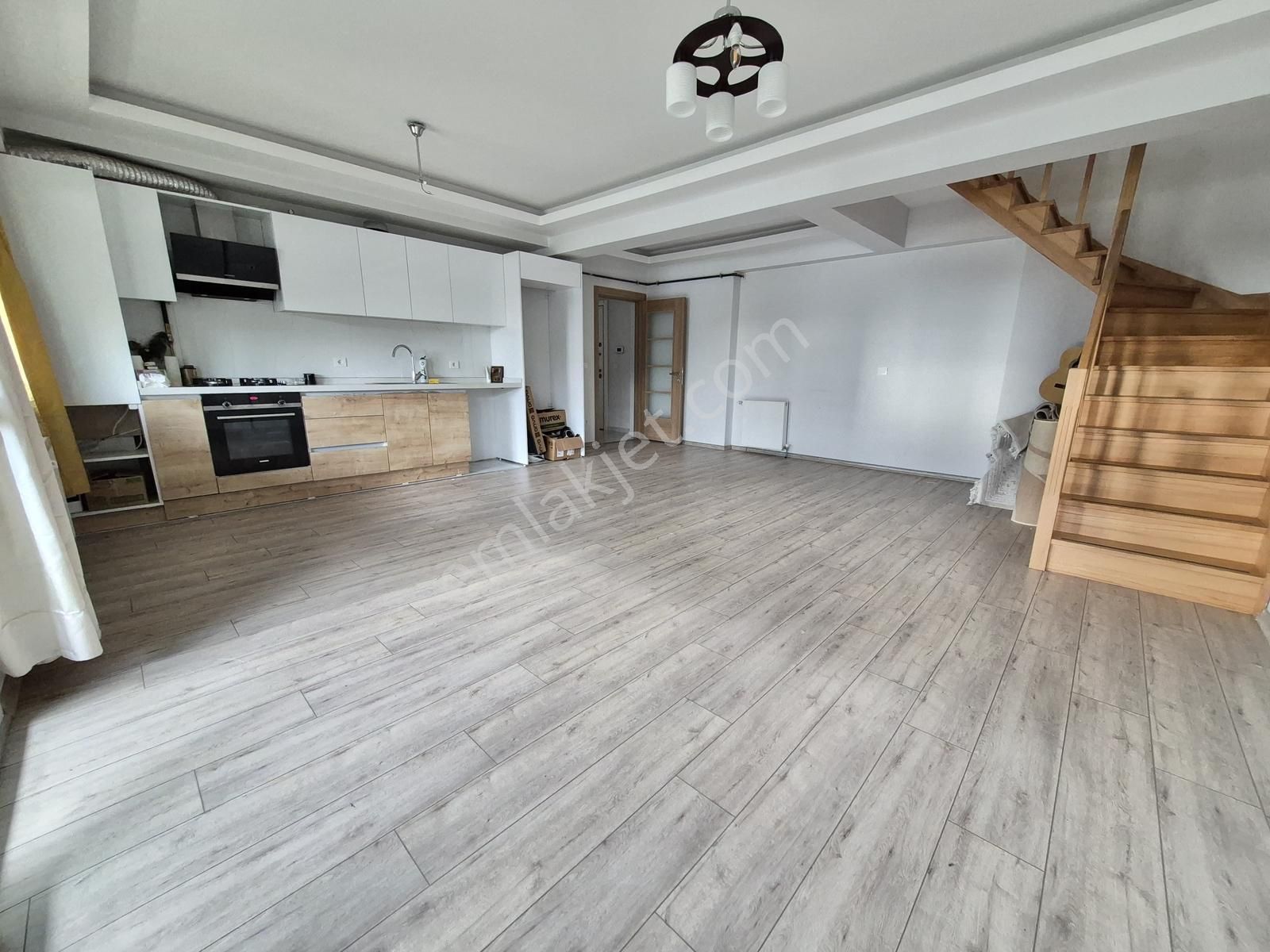 Manzara Kartal Sitesinde 5+2 Kiralık Boş Bahçe Dubleksi - Görsel 15