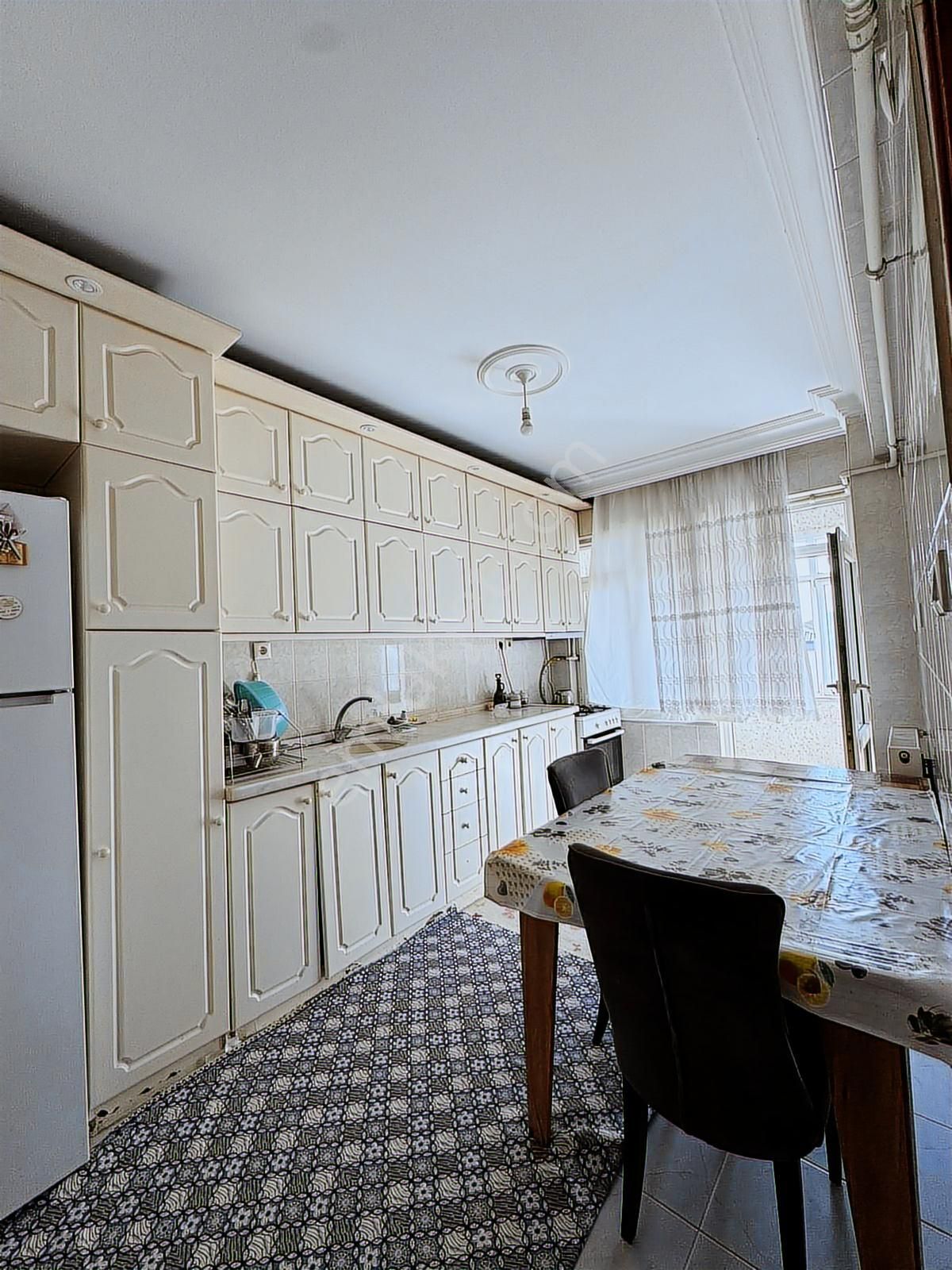 Pendik Çamçeşmede Cadde Üzeri Satılık 2+1 Daire - Görsel 6