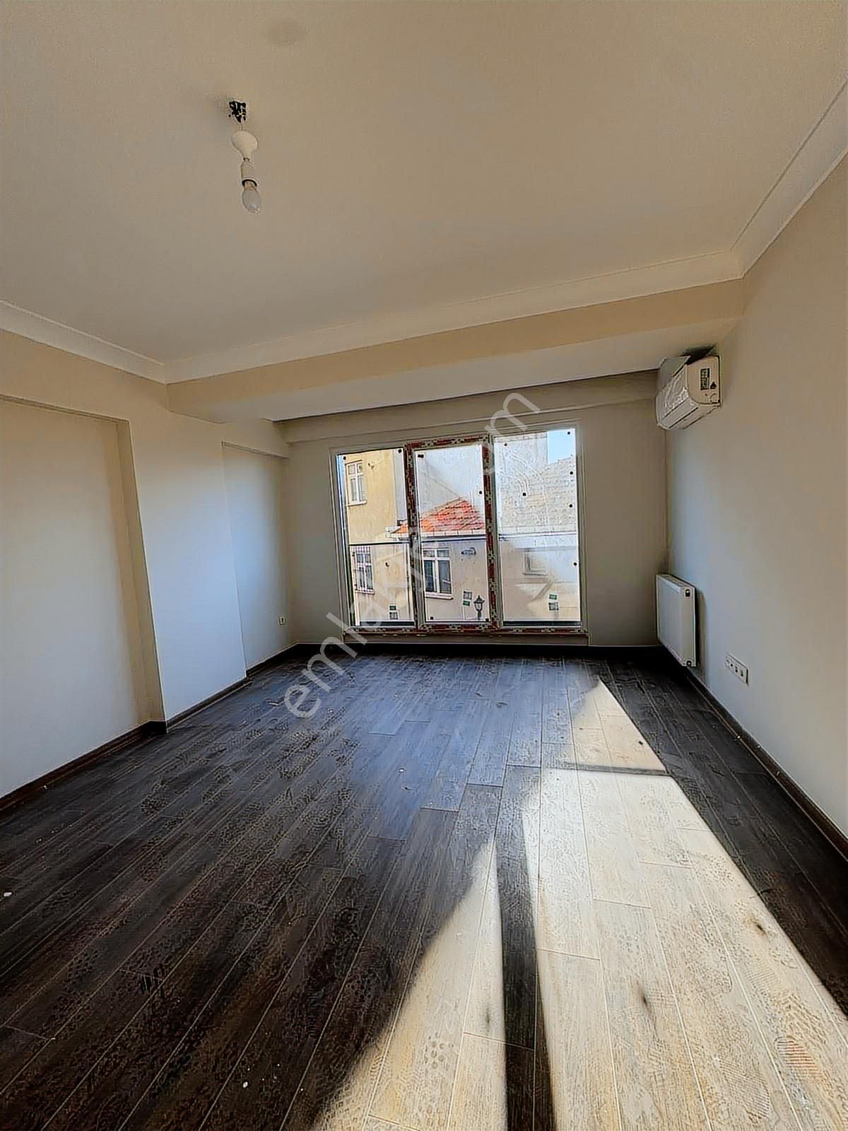Pendik Masar Silver Evlerinde Satılık Boş 2+1 Daire
