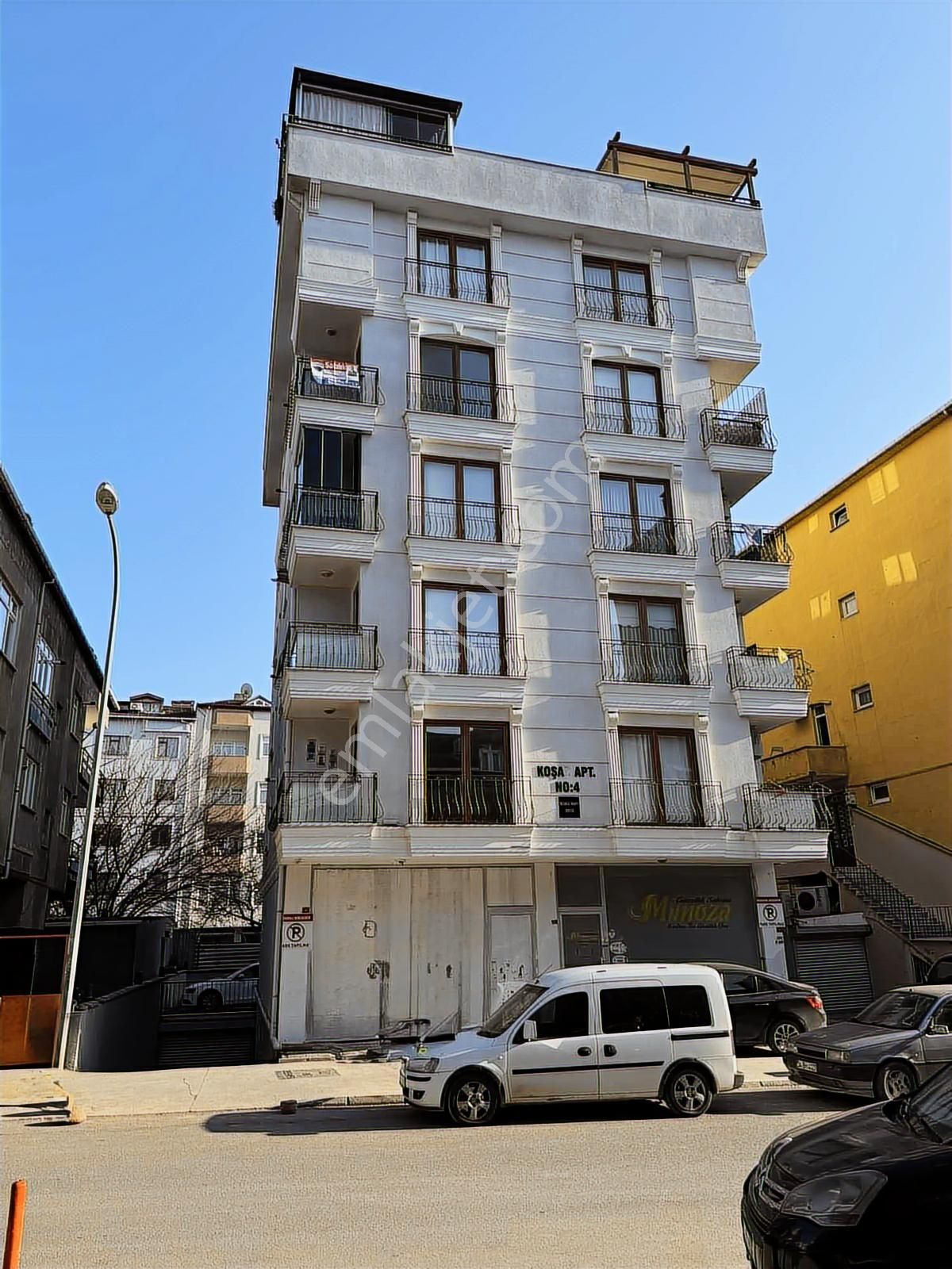 Çamçeşme De Boş Satılık 2+1 Daıre