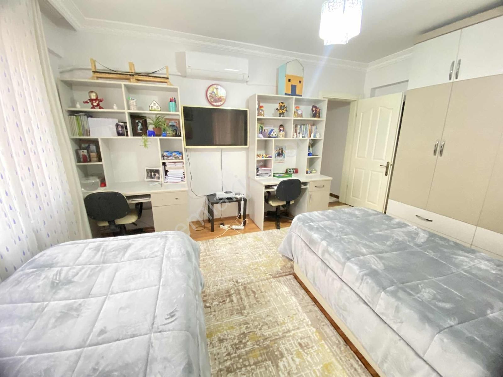 Satılık Çok Geniş 3+1 Merkezi Konum - Görsel 15