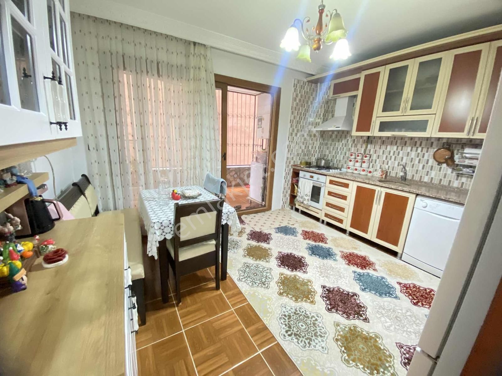 Satılık Çok Geniş 3+1 Merkezi Konum - Görsel 14