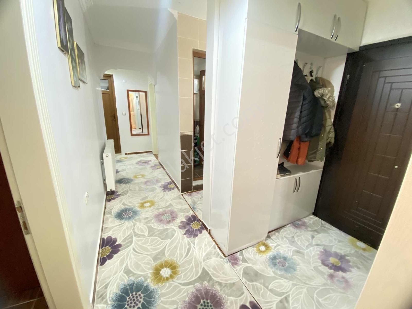 Satılık Çok Geniş 3+1 Merkezi Konum - Görsel 22