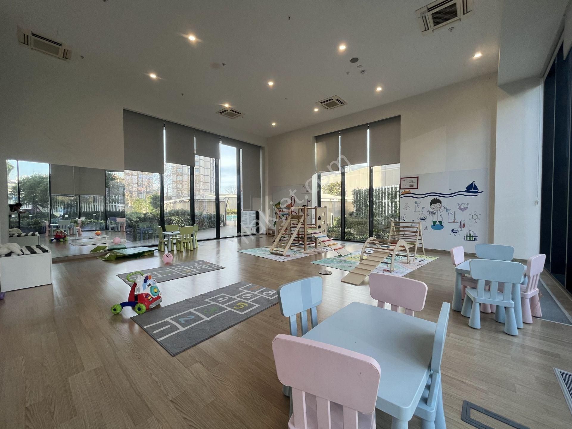 Metroya Komşu Daire Kartal'da Tüm Odalar Ve Balkondan Deniz & Adalar Manzaralı Kiralık 2+1 Daire - Görsel 31