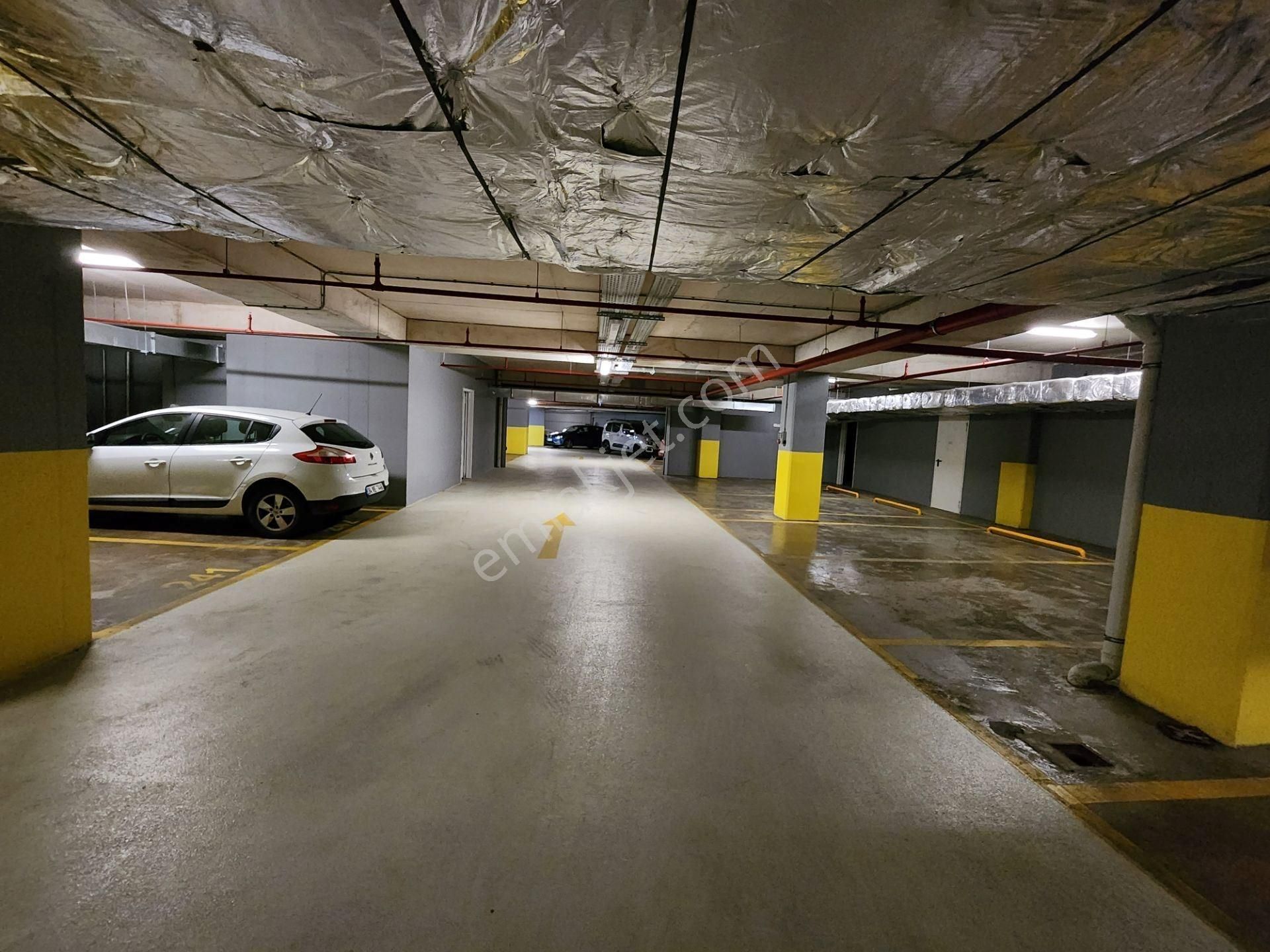 Metroya Komşu Daire Kartal'da Tüm Odalar Ve Balkondan Deniz & Adalar Manzaralı Kiralık 2+1 Daire - Görsel 34