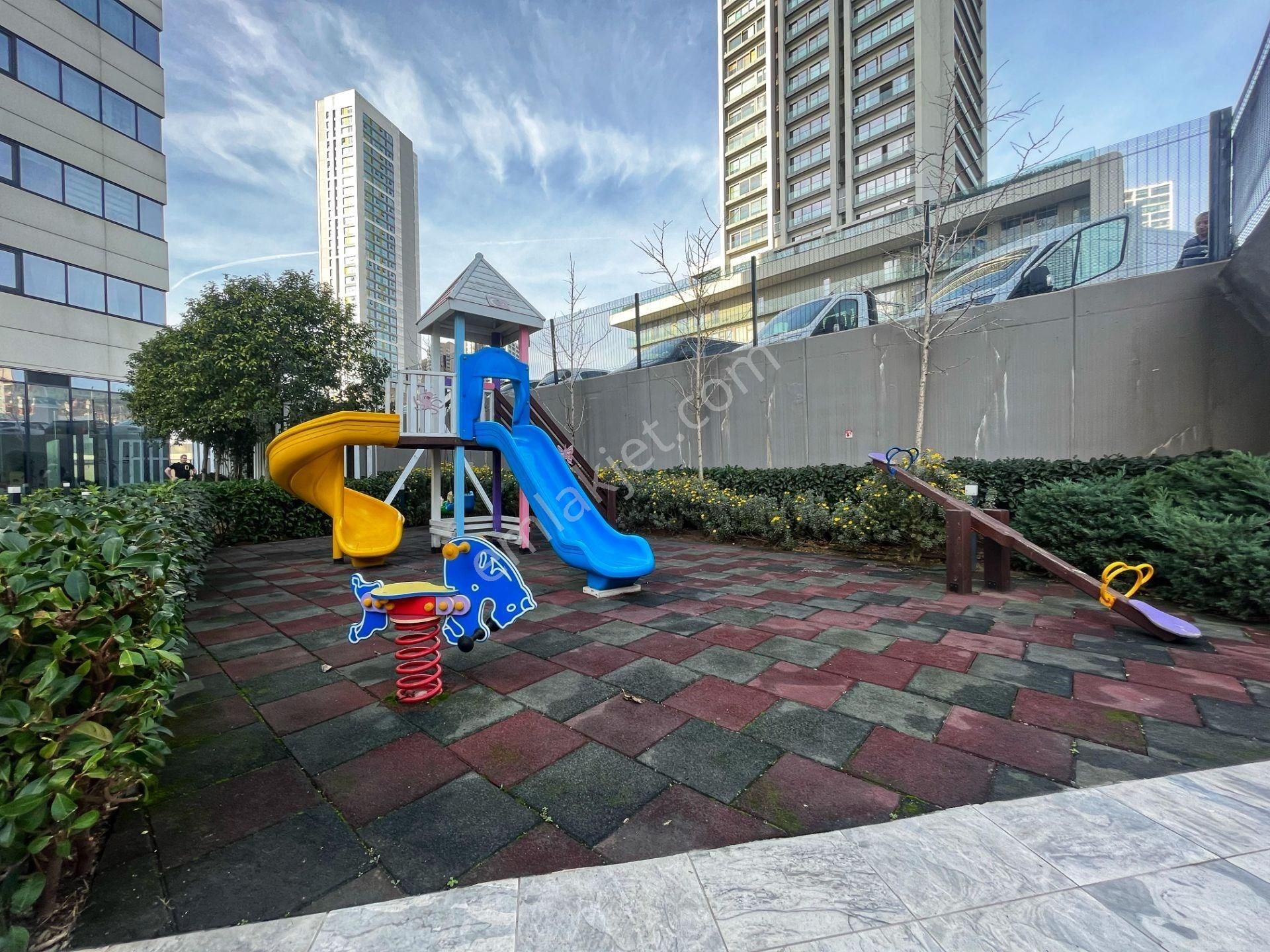 Metroya Komşu Daire Kartal'da Tüm Odalar Ve Balkondan Deniz & Adalar Manzaralı Kiralık 2+1 Daire - Görsel 33