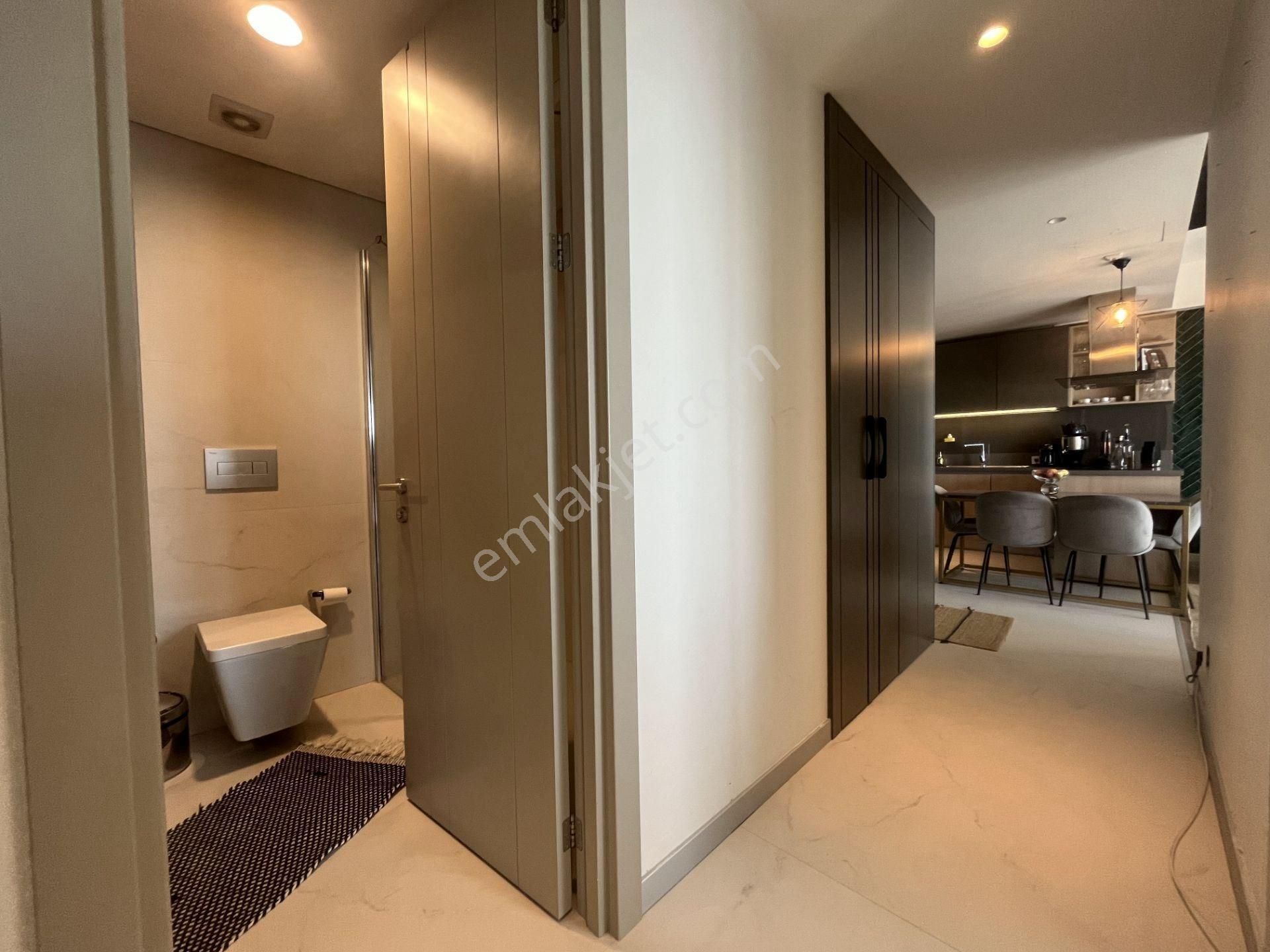 Metroya Komşu Daire Kartal'da Tüm Odalar Ve Balkondan Deniz & Adalar Manzaralı Kiralık 2+1 Daire - Görsel 14