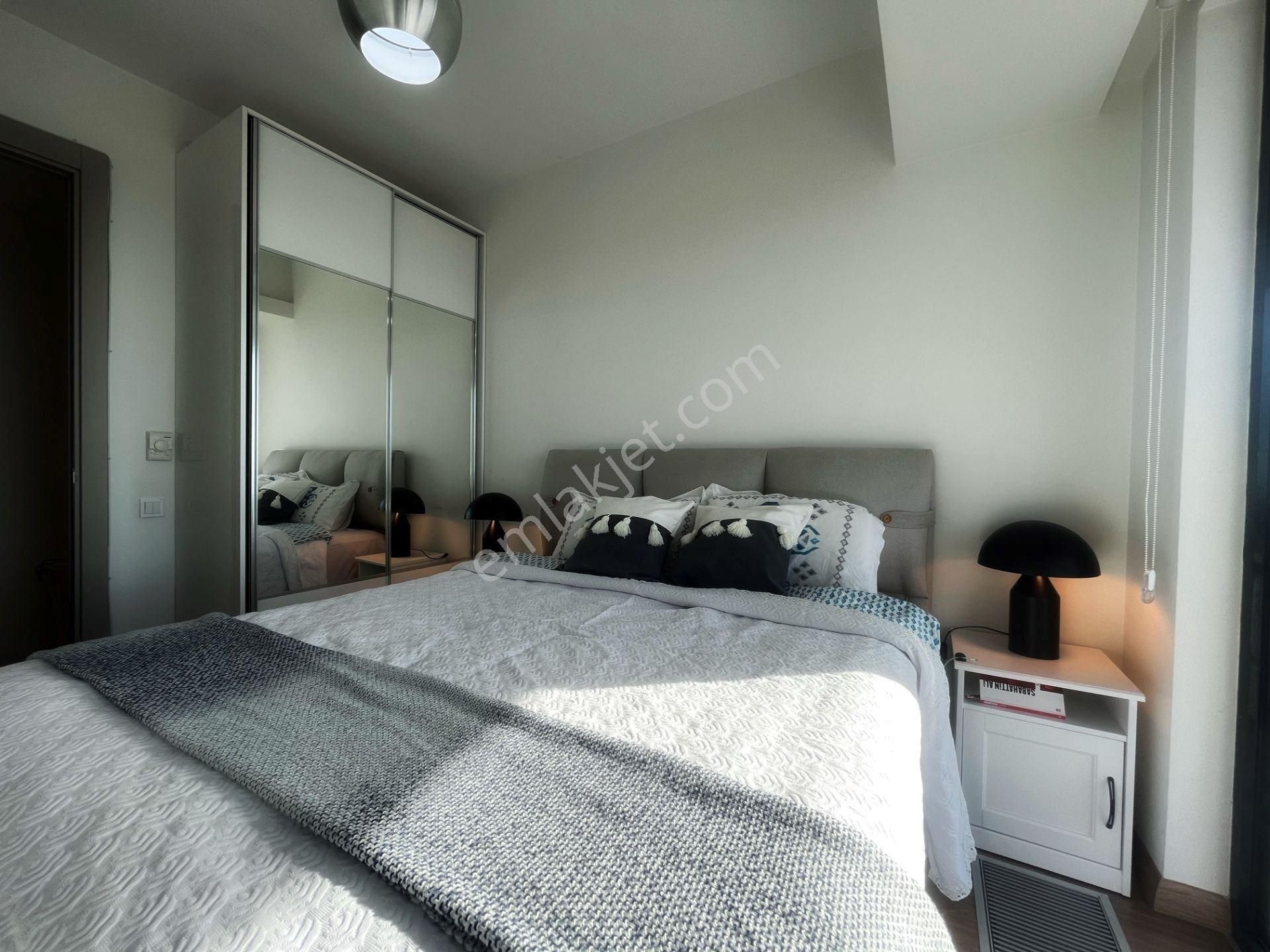 Metroya Komşu Daire Kartal'da Tüm Odalar Ve Balkondan Deniz & Adalar Manzaralı Kiralık 2+1 Daire - Görsel 17