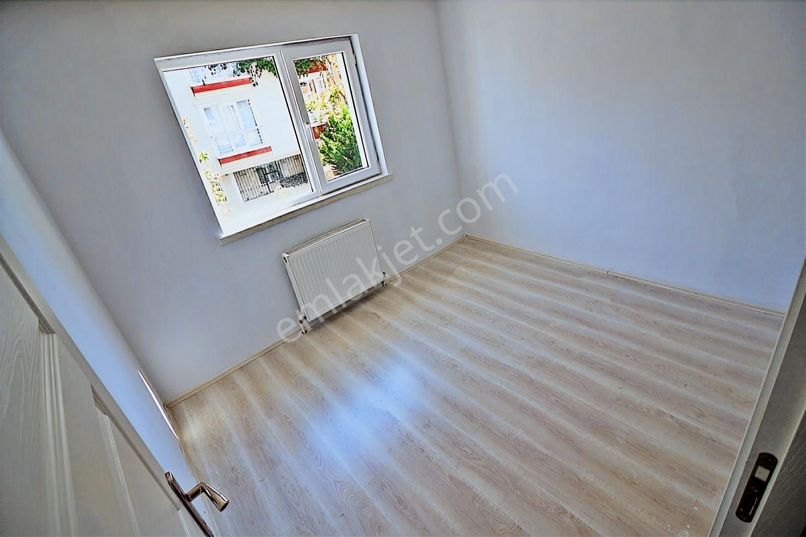 Alsancak'ta Krediye Uygun 3+1 Ebeveyn Banyolu Ön Cephe Ara Kat - Görsel 28