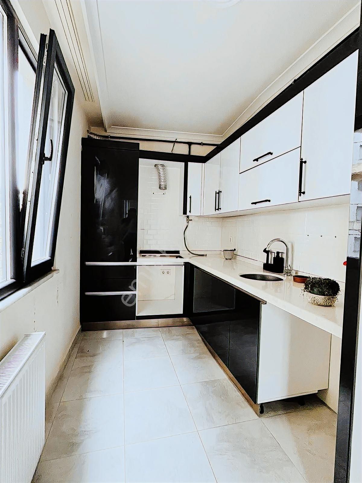 Çekmeköy Defnedalı Sitesinde Satılık Ayrı Mutfaklı 1+1 Arakat - Görsel 26