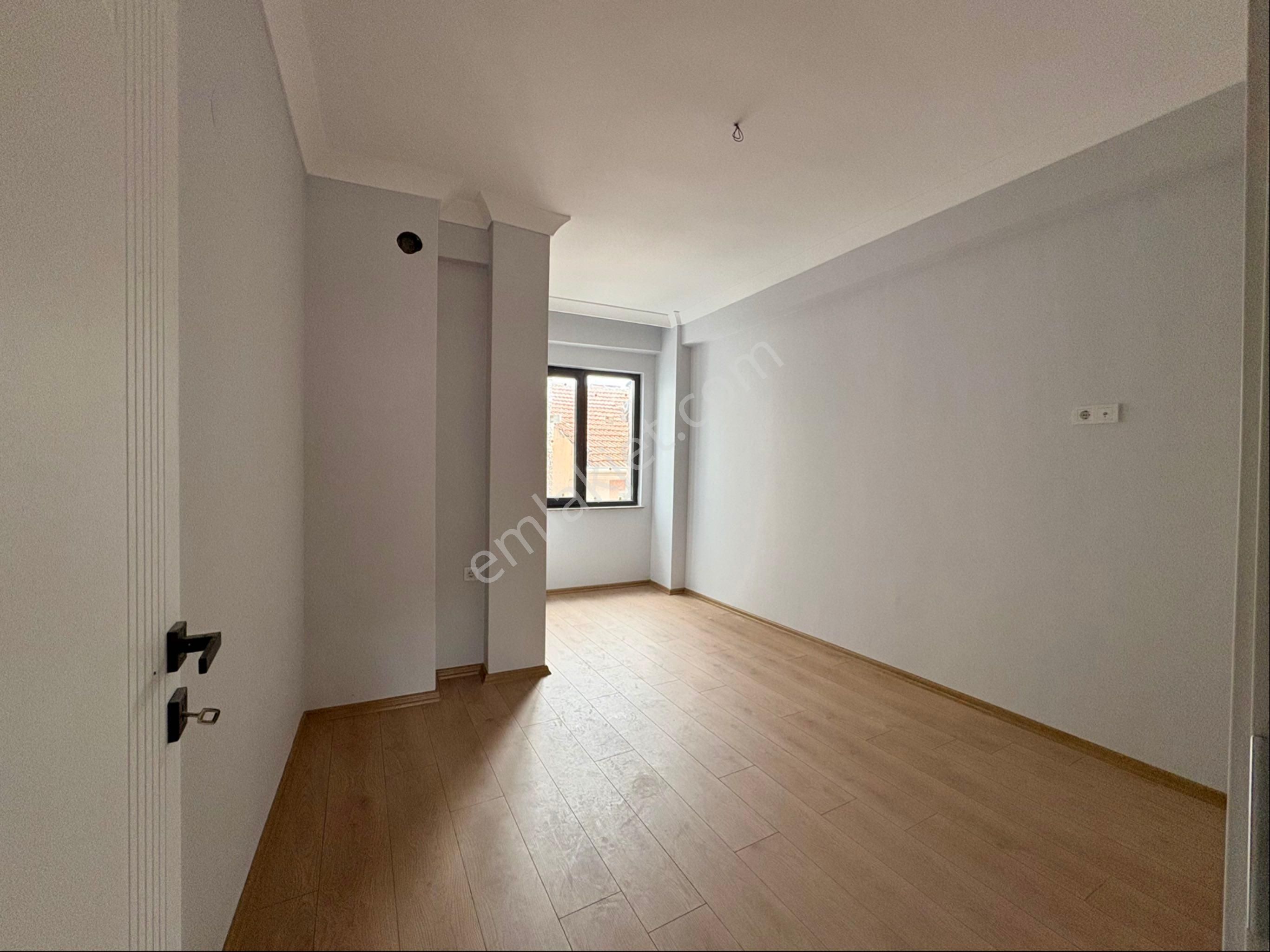 C21 Loca’dan Çarşı, Atatürk Parkı Yürüme Mesafesi Kiralık 1+1 - Görsel 3