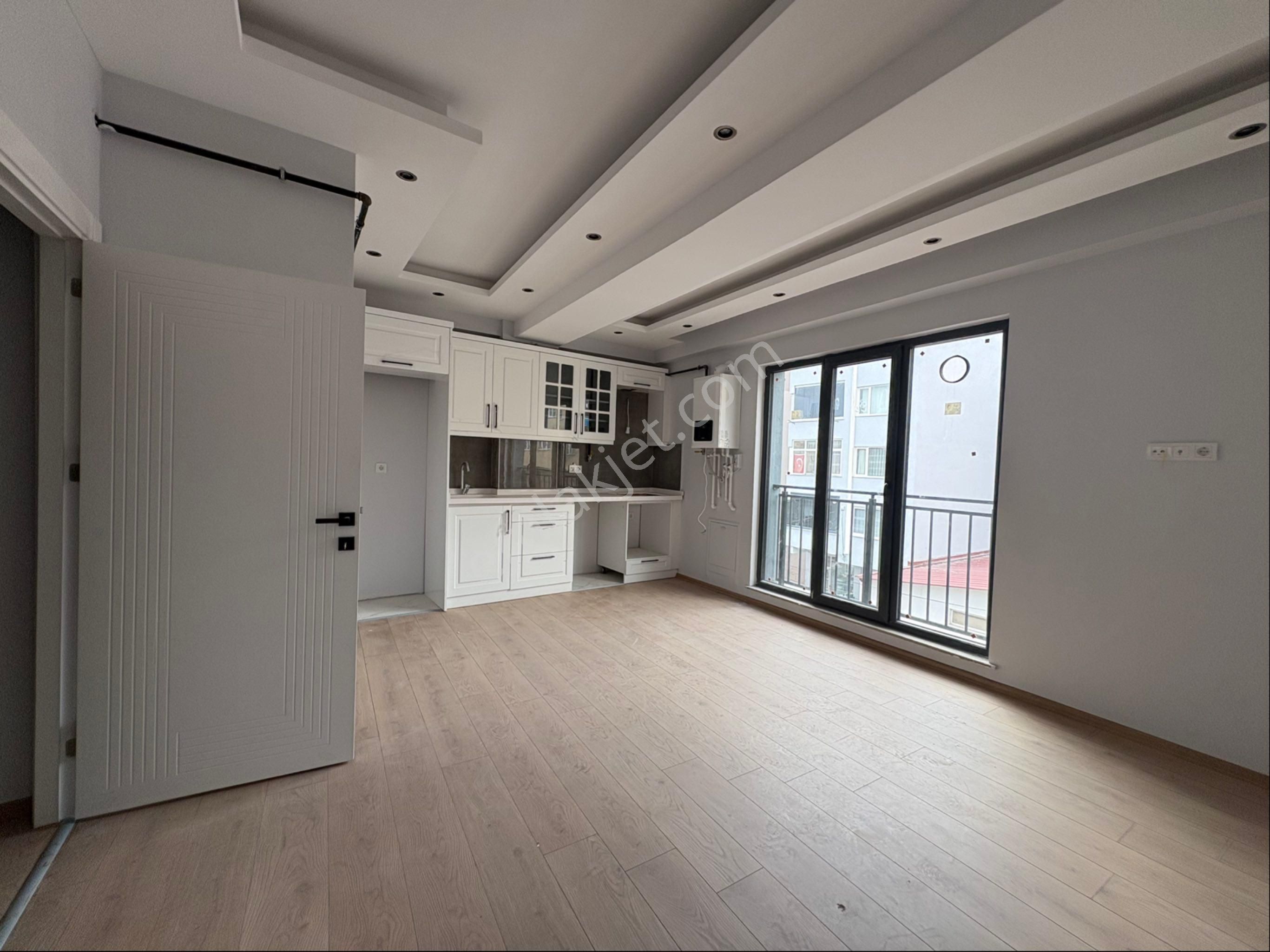 C21 Loca’dan Çarşı, Atatürk Parkı Yürüme Mesafesi Kiralık 1+1 - Görsel 2