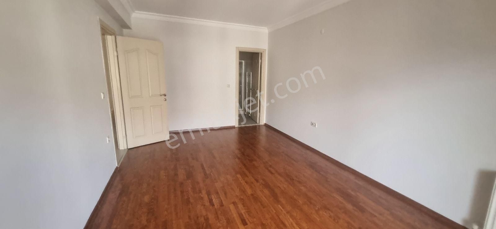 Bornova Evka 3 De Site İçinde Kiralık 4+1 - Görsel 18