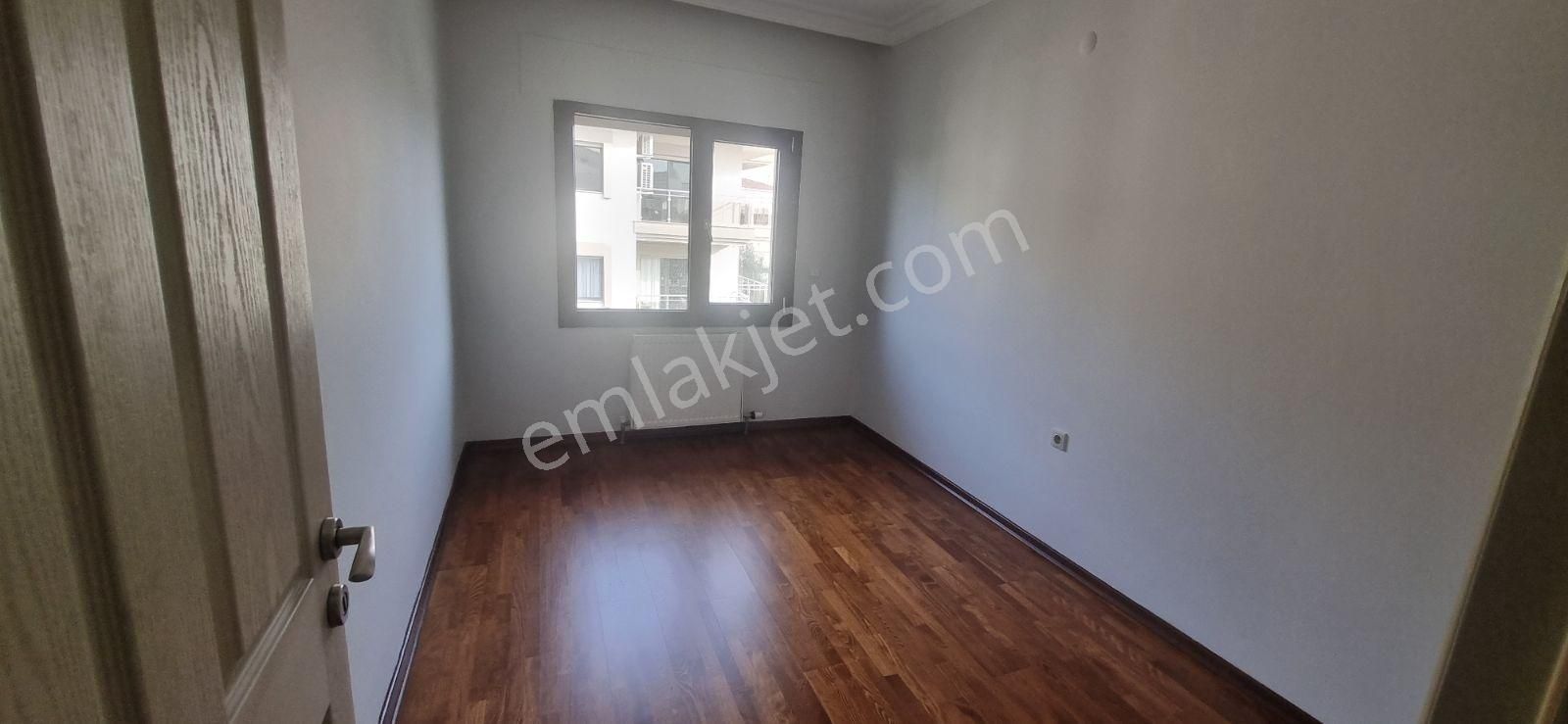 Bornova Evka 3 De Site İçinde Kiralık 4+1 - Görsel 21