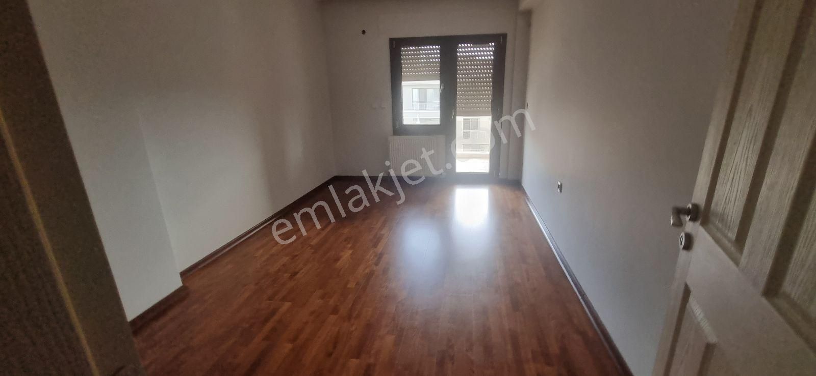 Bornova Evka 3 De Site İçinde Kiralık 4+1 - Görsel 31