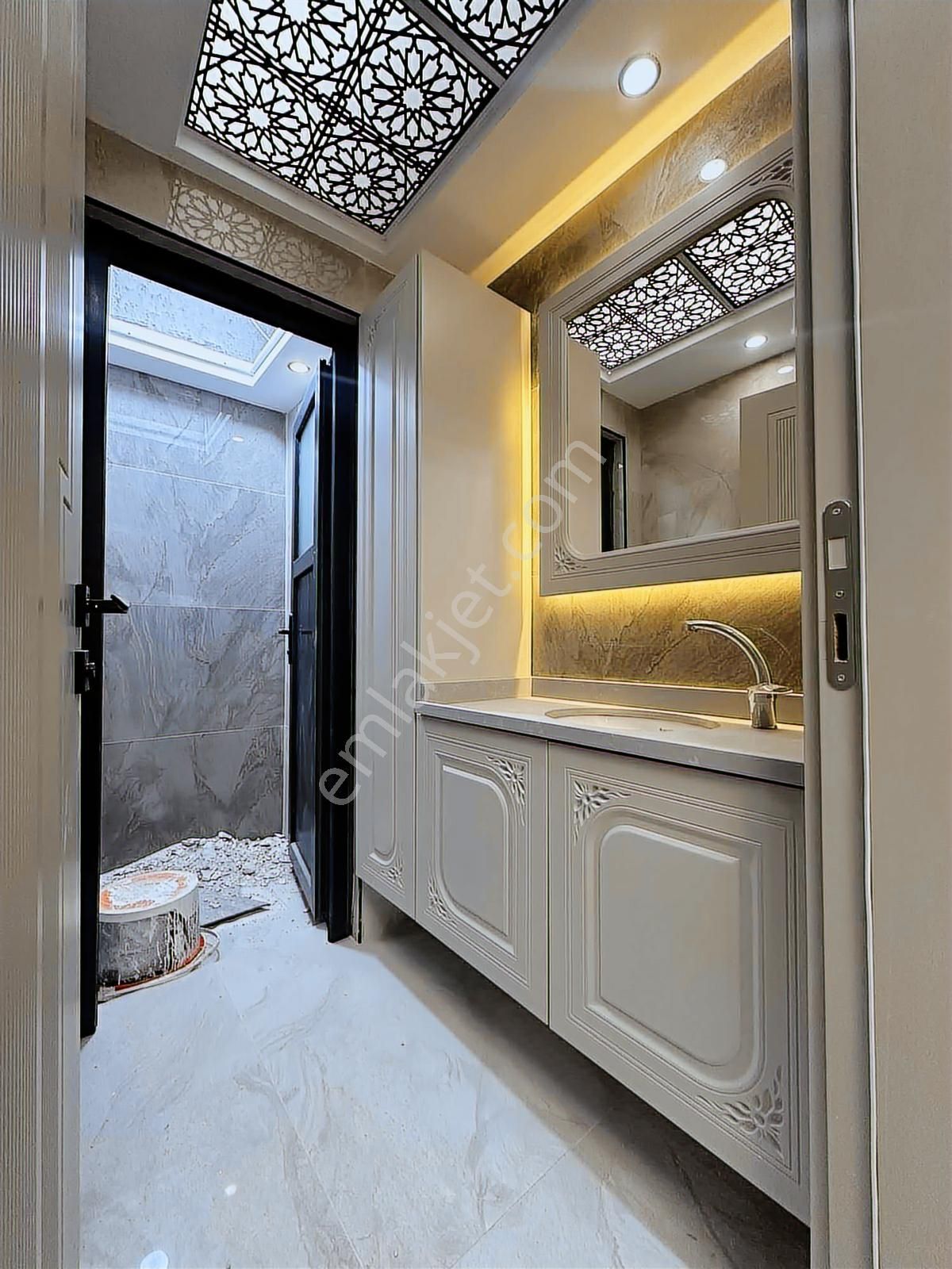 Kareden Cüneyt (humanız) Mahallesi Sıfır Lüks 2+1 Daire - Görsel 4