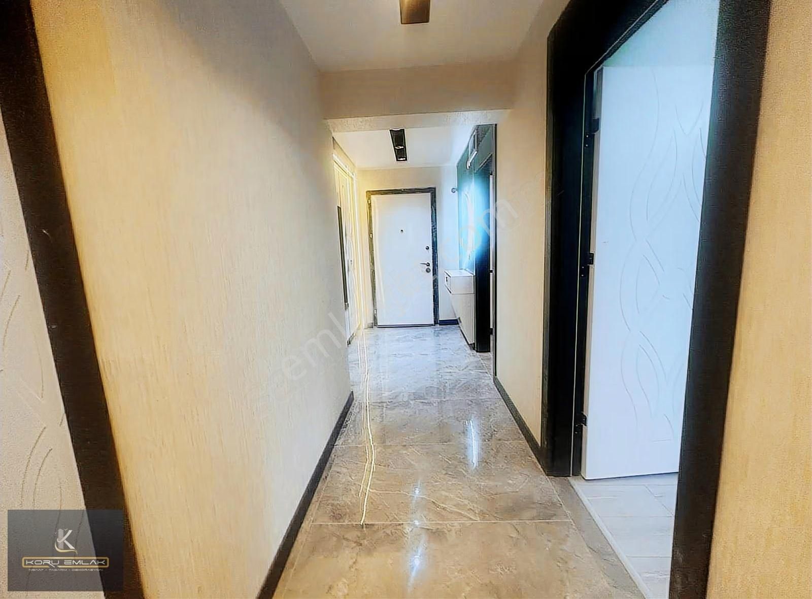 Yenimahalle'de Mimari Detaylarıyla Fark Yaratan Ultra Lüks Daire - Görsel 24