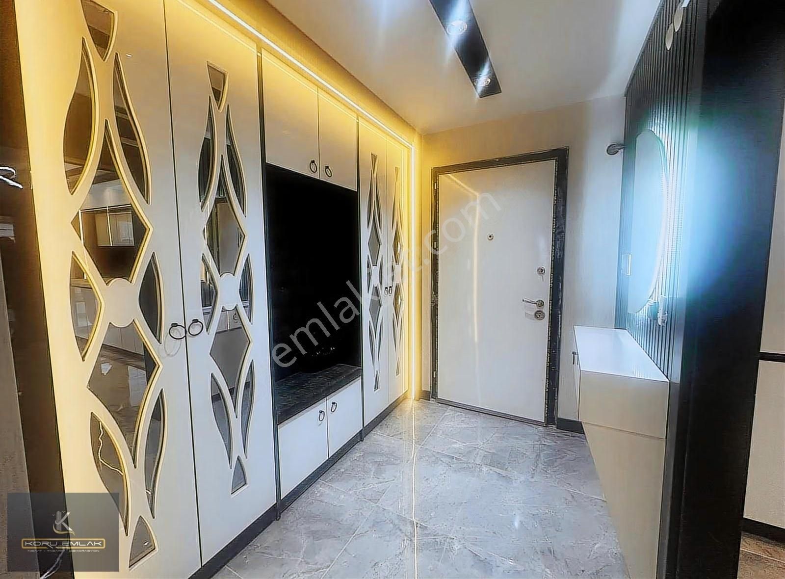 Yenimahalle'de Mimari Detaylarıyla Fark Yaratan Ultra Lüks Daire - Görsel 15