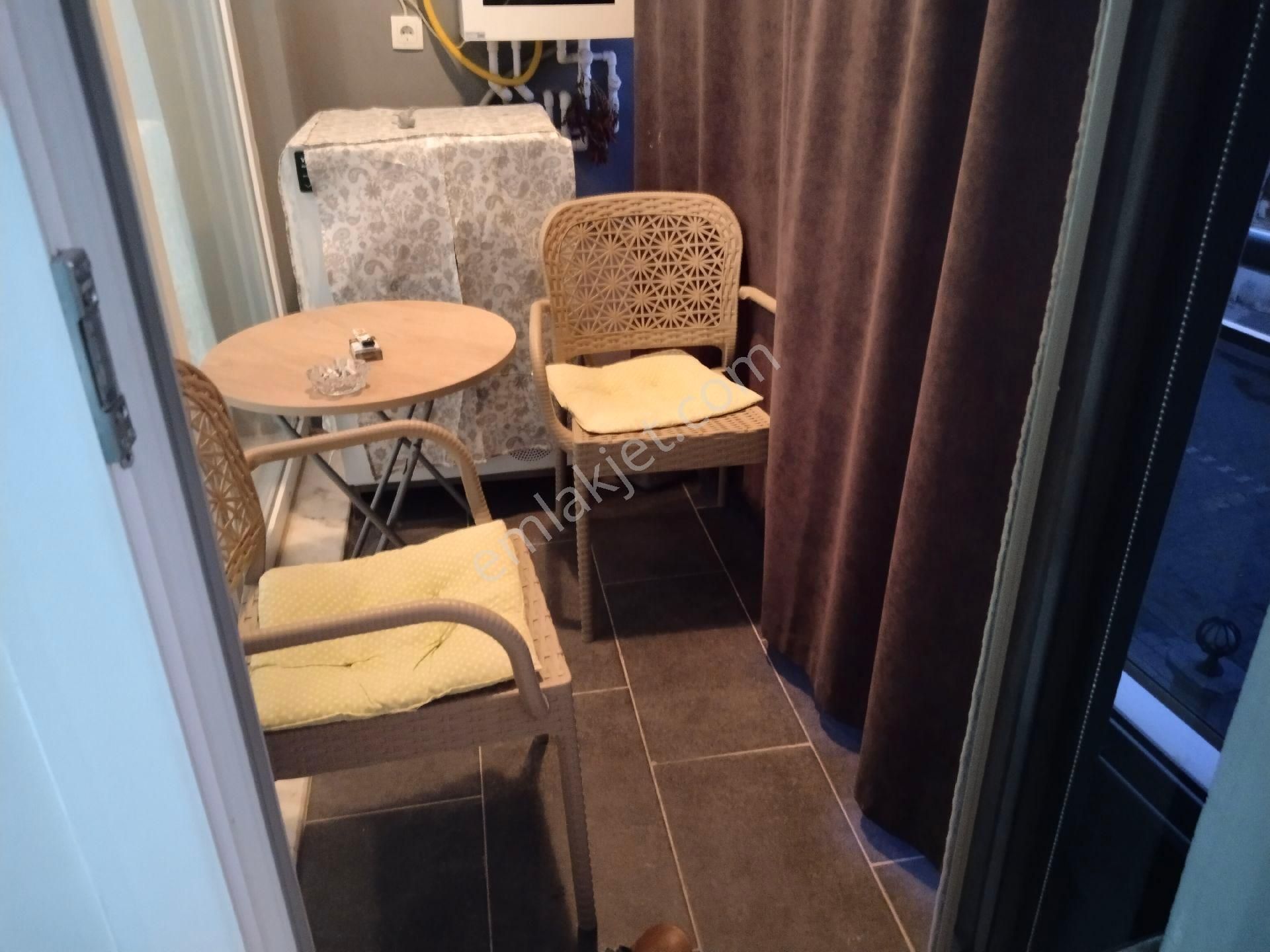 Sınırsız Kredi Otopark Asansör Doğalgazlı Üçlü Ankastre Set Cam Balkon Ön Cephe Ara Kat 1+1 Daire - Görsel 16