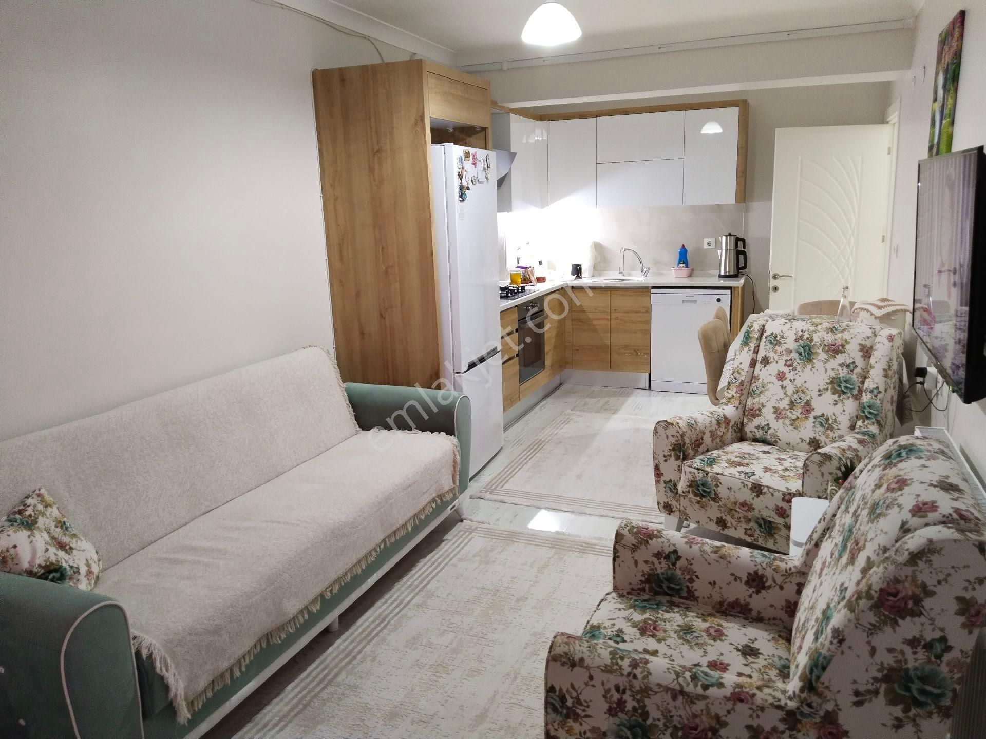 Sınırsız Kredi Otopark Asansör Doğalgazlı Üçlü Ankastre Set Cam Balkon Ön Cephe Ara Kat 1+1 Daire - Görsel 6