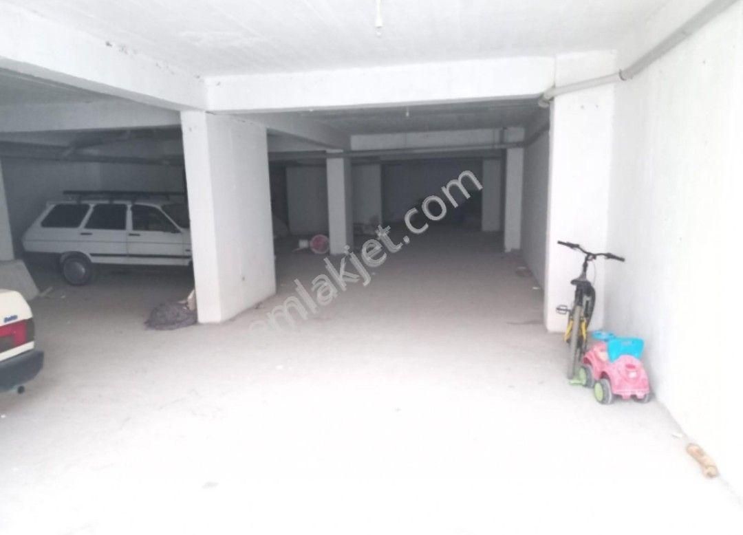 Sınırsız Kredi Otopark Asansör Doğalgazlı Üçlü Ankastre Set Cam Balkon Ön Cephe Ara Kat 1+1 Daire - Görsel 23