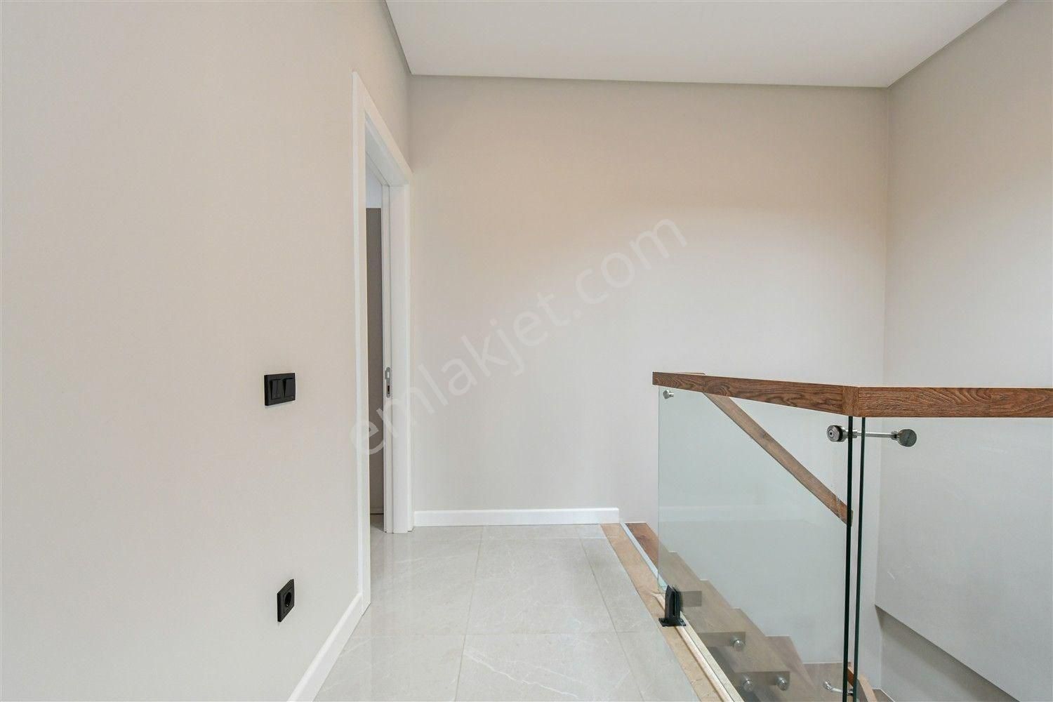 Alanya Oba’nın En Prestijli Sitesinde, Full Donanımlı 3+1 Seçkin Daire - Görsel 16