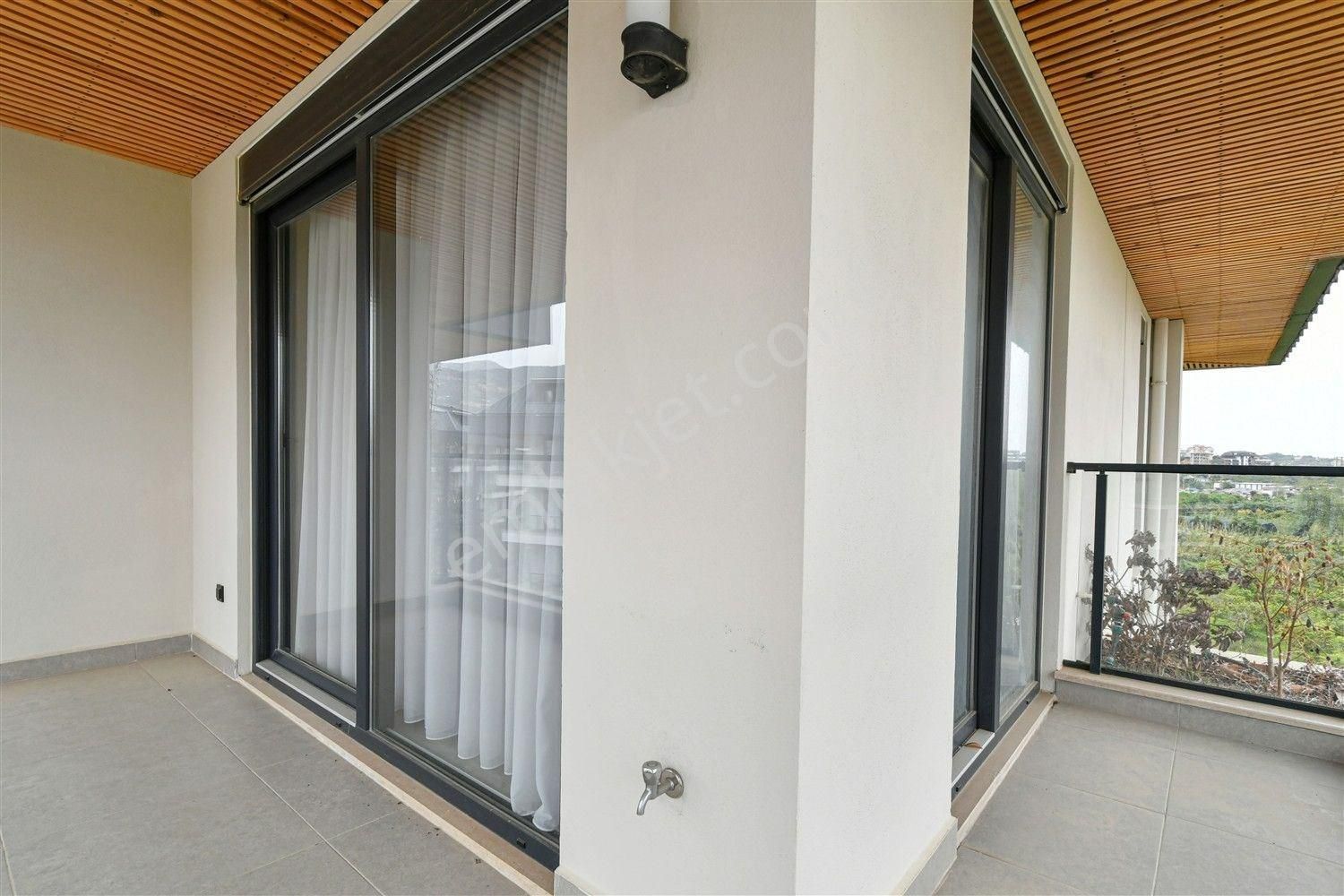 Alanya Oba’nın En Prestijli Sitesinde, Full Donanımlı 3+1 Seçkin Daire - Görsel 12