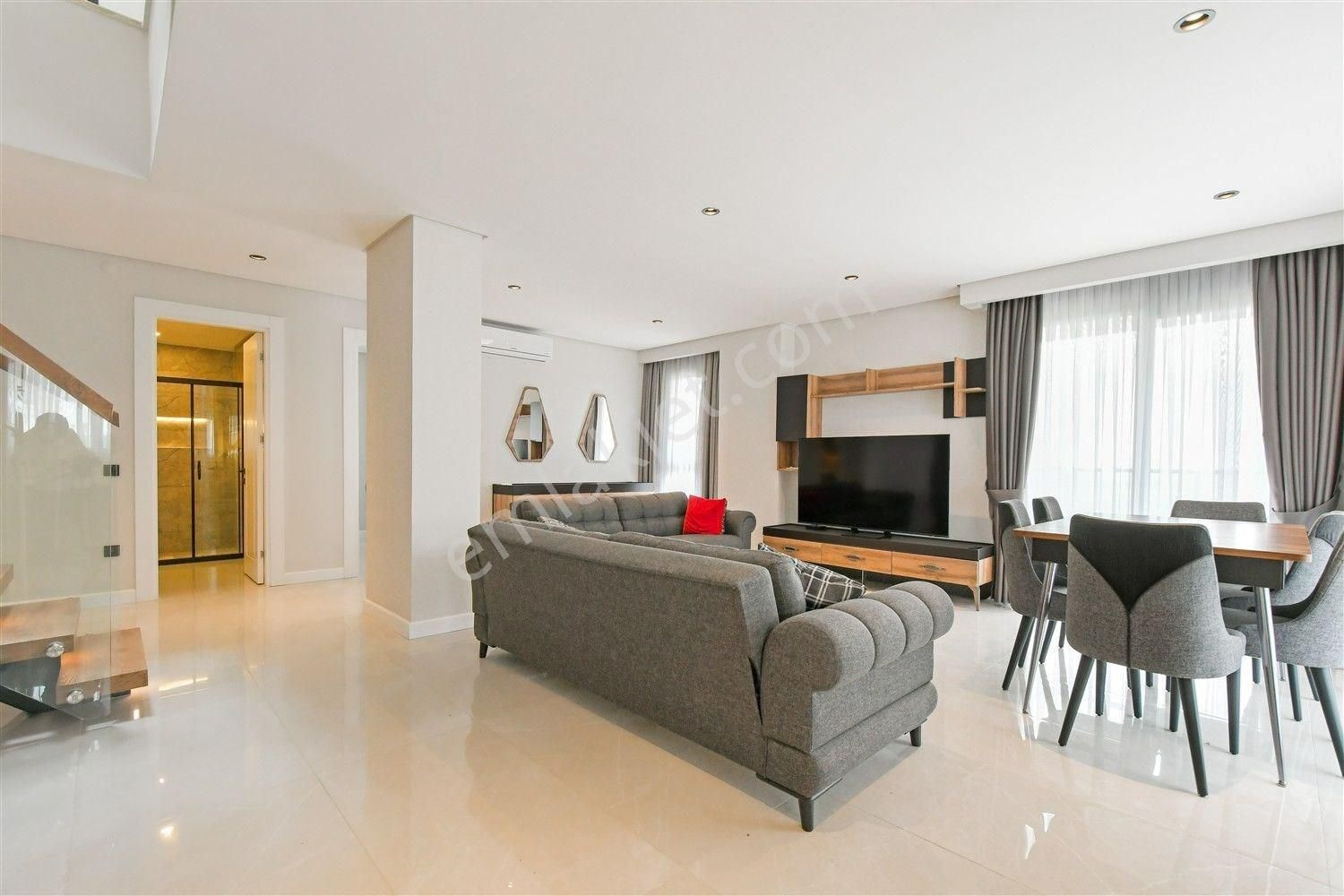 Alanya Oba’nın En Prestijli Sitesinde, Full Donanımlı 3+1 Seçkin Daire - Görsel 2