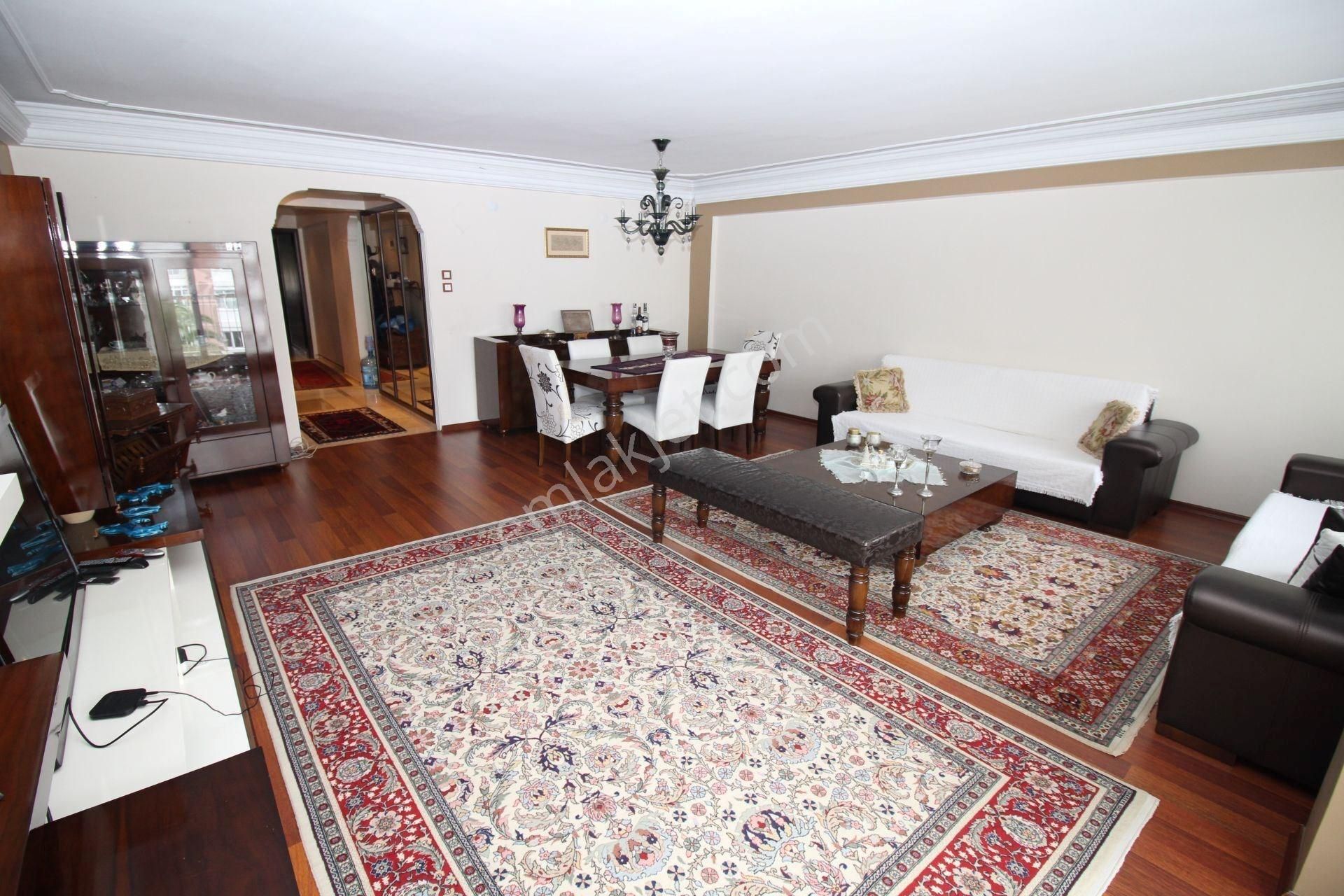 Hakim Evleri İnönü Cadde Üzeri Arakat 3+1 Satılık Daire - Görsel 4