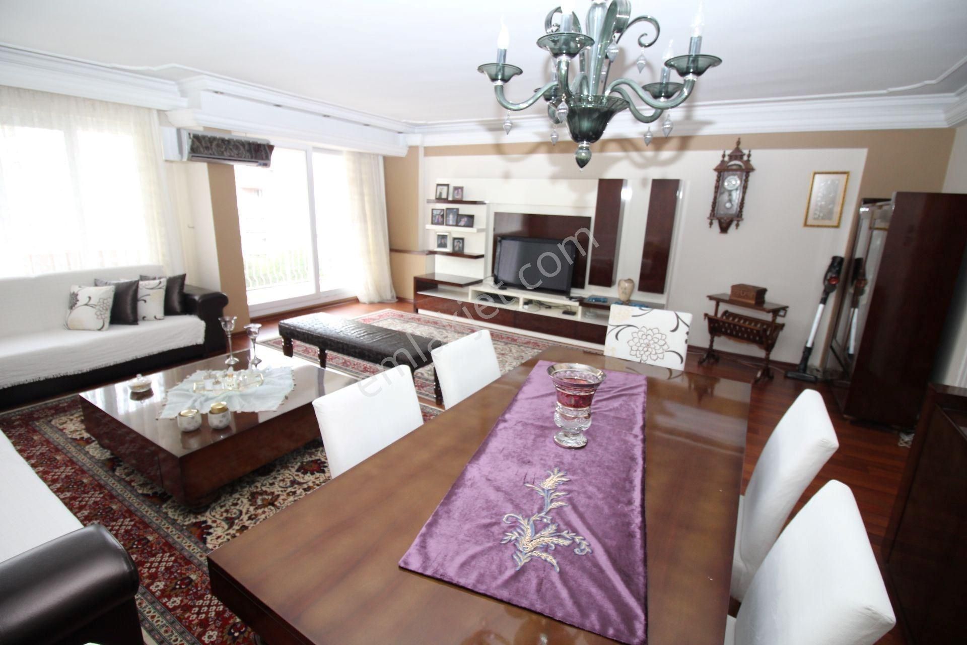 Hakim Evleri İnönü Cadde Üzeri Arakat 3+1 Satılık Daire