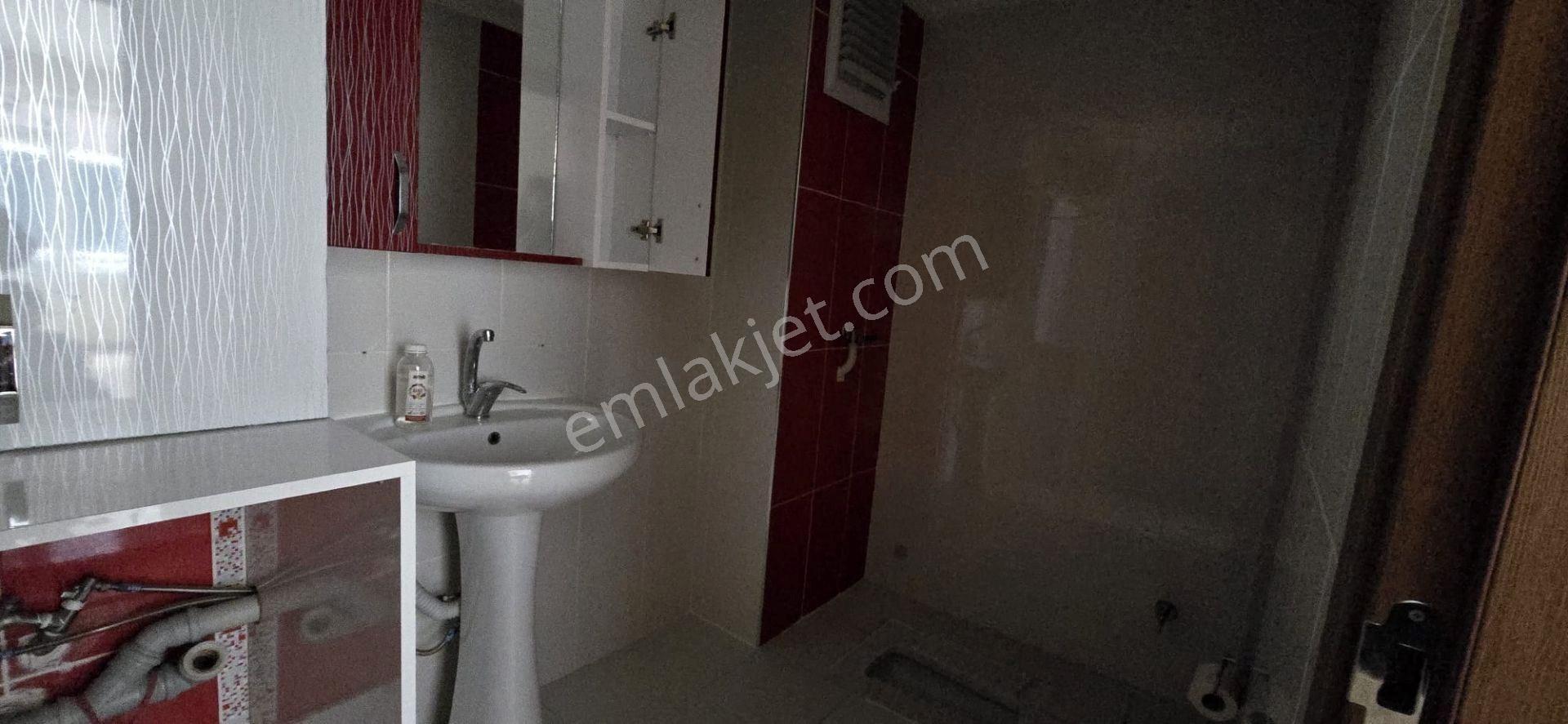 Alpagut Mahallesin'de Geniş Kiralık 2+1 Daire ! - Görsel 12