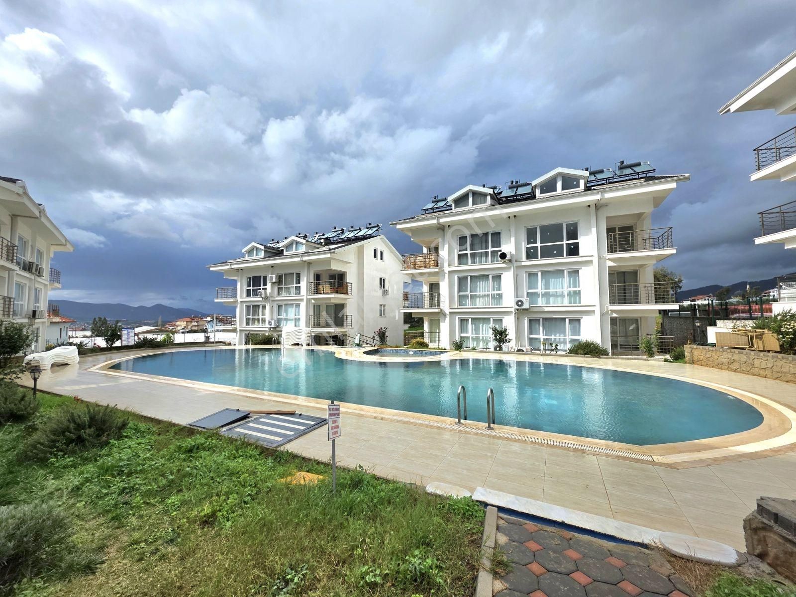 Fethiye Karaçulha Mahallesinde 3+1 100m2 Havuzlu Dubleks Daire