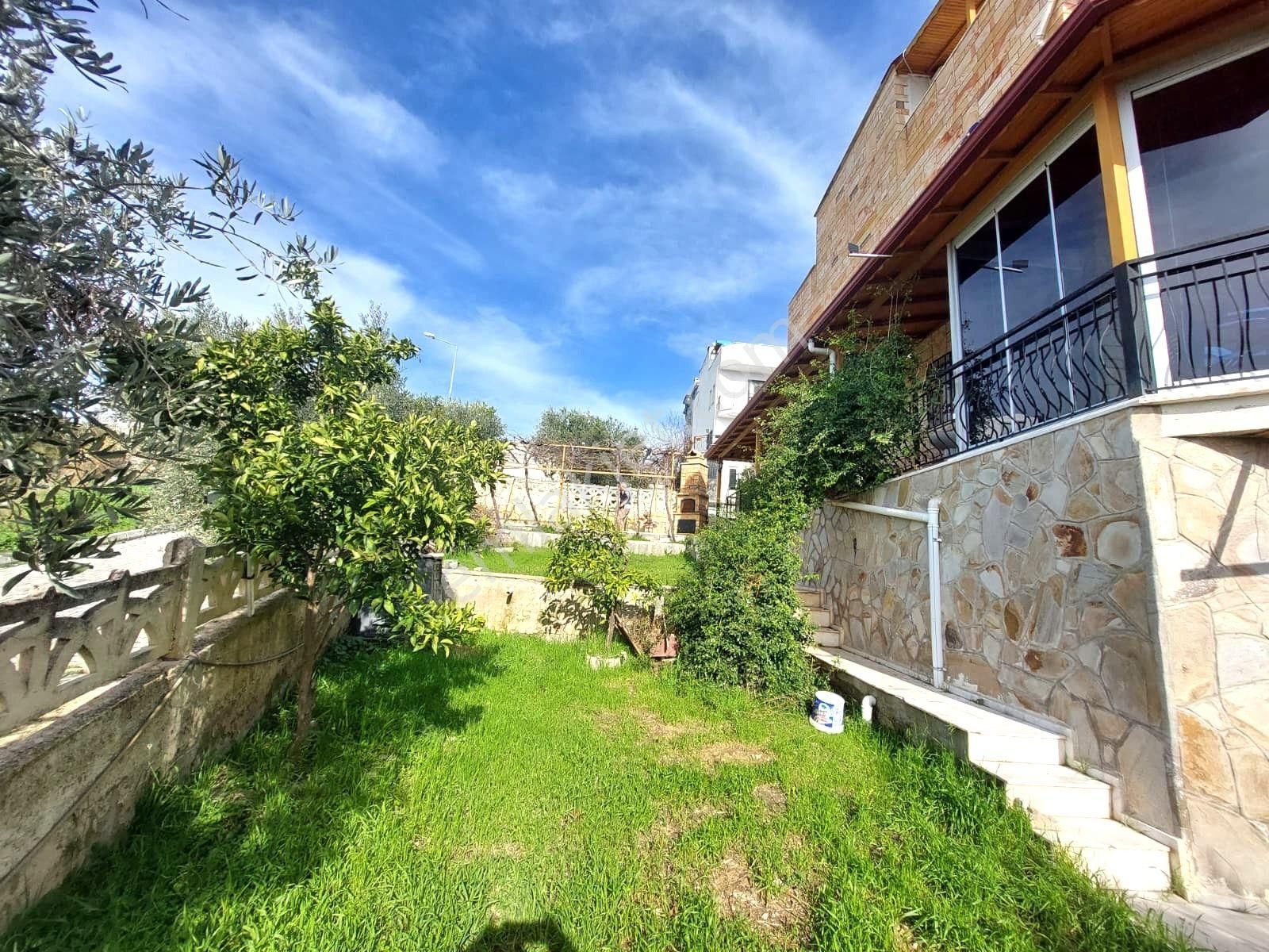 Kuşadası Davutlar Panaromik Deniz Manz. Eşyalı 4+1 Satılık Villa - Görsel 28