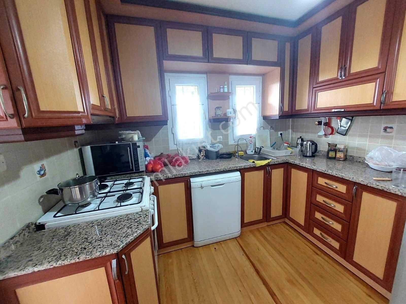 Kuşadası Davutlar Panaromik Deniz Manz. Eşyalı 4+1 Satılık Villa - Görsel 7