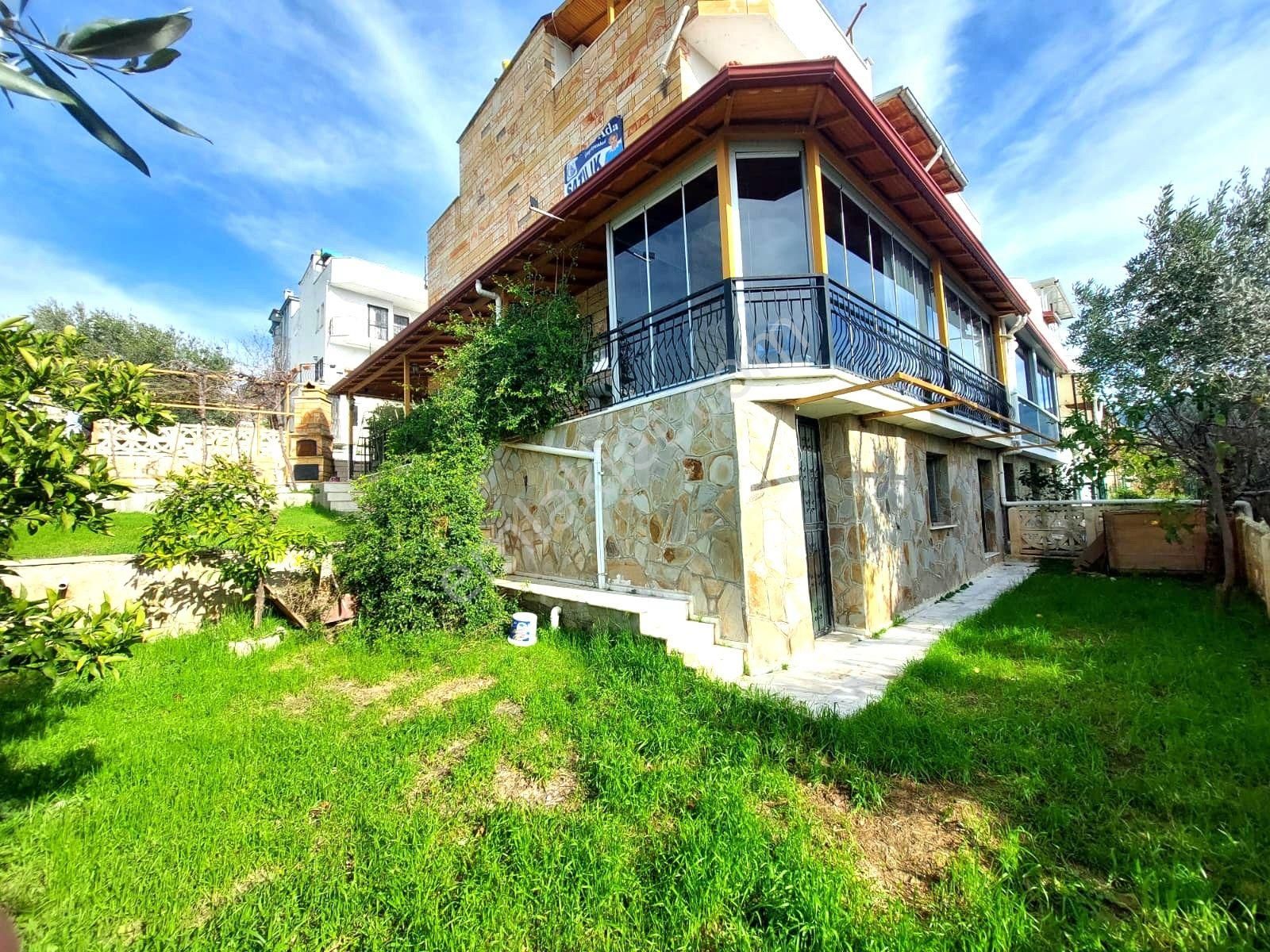 Kuşadası Davutlar Panaromik Deniz Manz. Eşyalı 4+1 Satılık Villa - Görsel 27