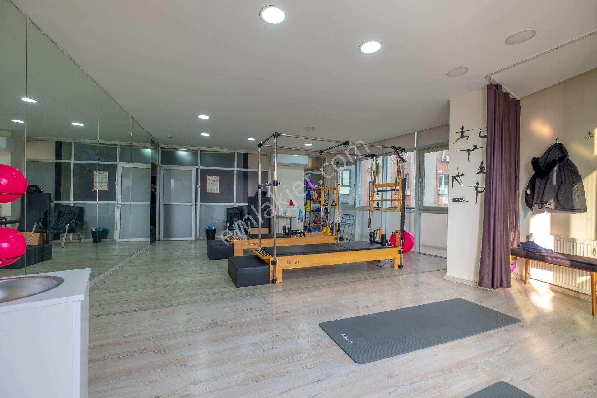 Dağıstan Gayrimenkulden E5 Üstü Plazada 180m2 Ofis - Görsel 3